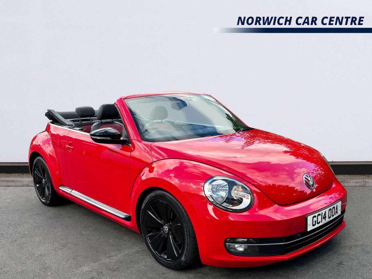 A 2014 VOLKSWAGEN BEETLE 2.0 TDI Sport Cabriolet 2dr Diesel DSG Euro 5 (140 ps) FENDER MUSIC UPGRADE A 2014 VOLKSWAGEN BEETLE 2.0 TDI Sport Cabriolet 2dr Diesel DSG Euro 5 (140 ps) FENDER MUSIC UPGRADE