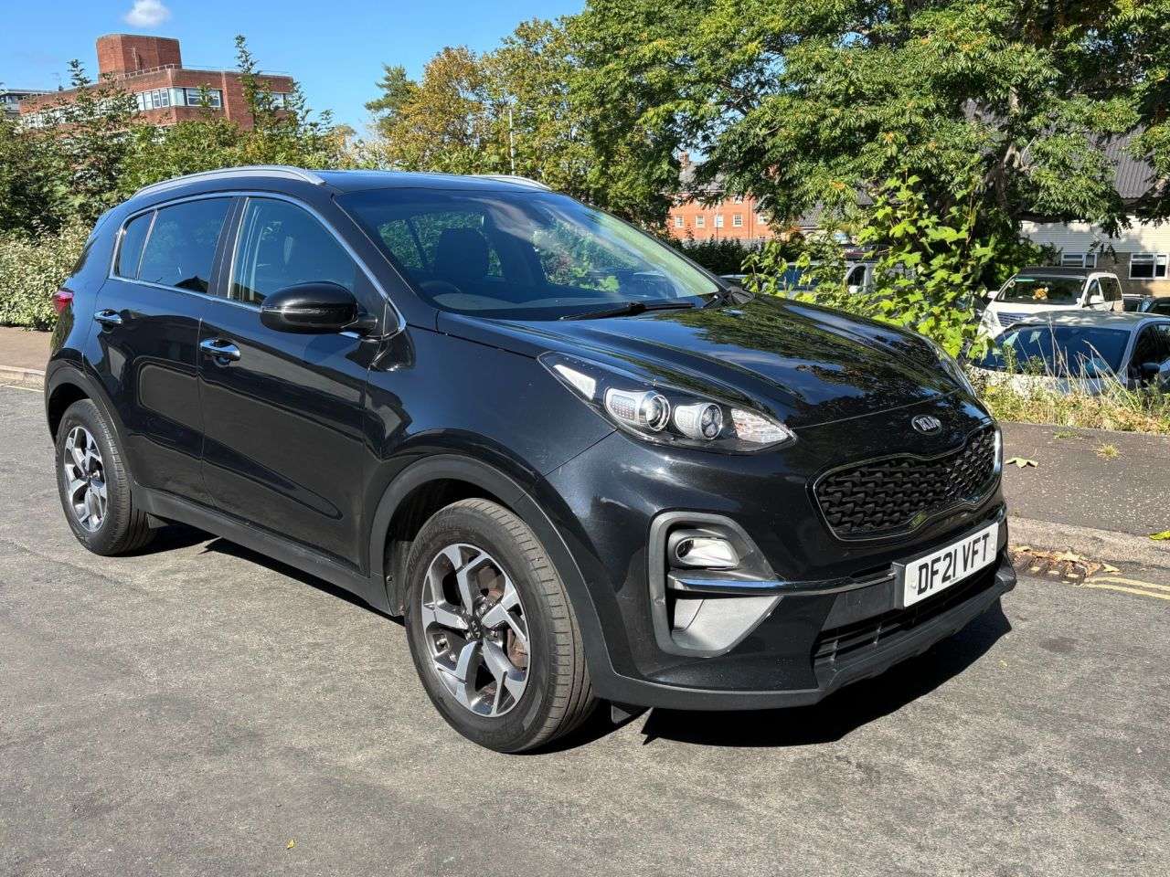 A 2021 KIA SPORTAGE 1.6 CRDi MHEV 2 SUV 5dr Diesel Hybrid DCT Euro 6 (s/s) (134 bhp) REVERSING A 2021 KIA SPORTAGE 1.6 CRDi MHEV 2 SUV 5dr Diesel Hybrid DCT Euro 6 (s/s) (134 bhp) REVERSING