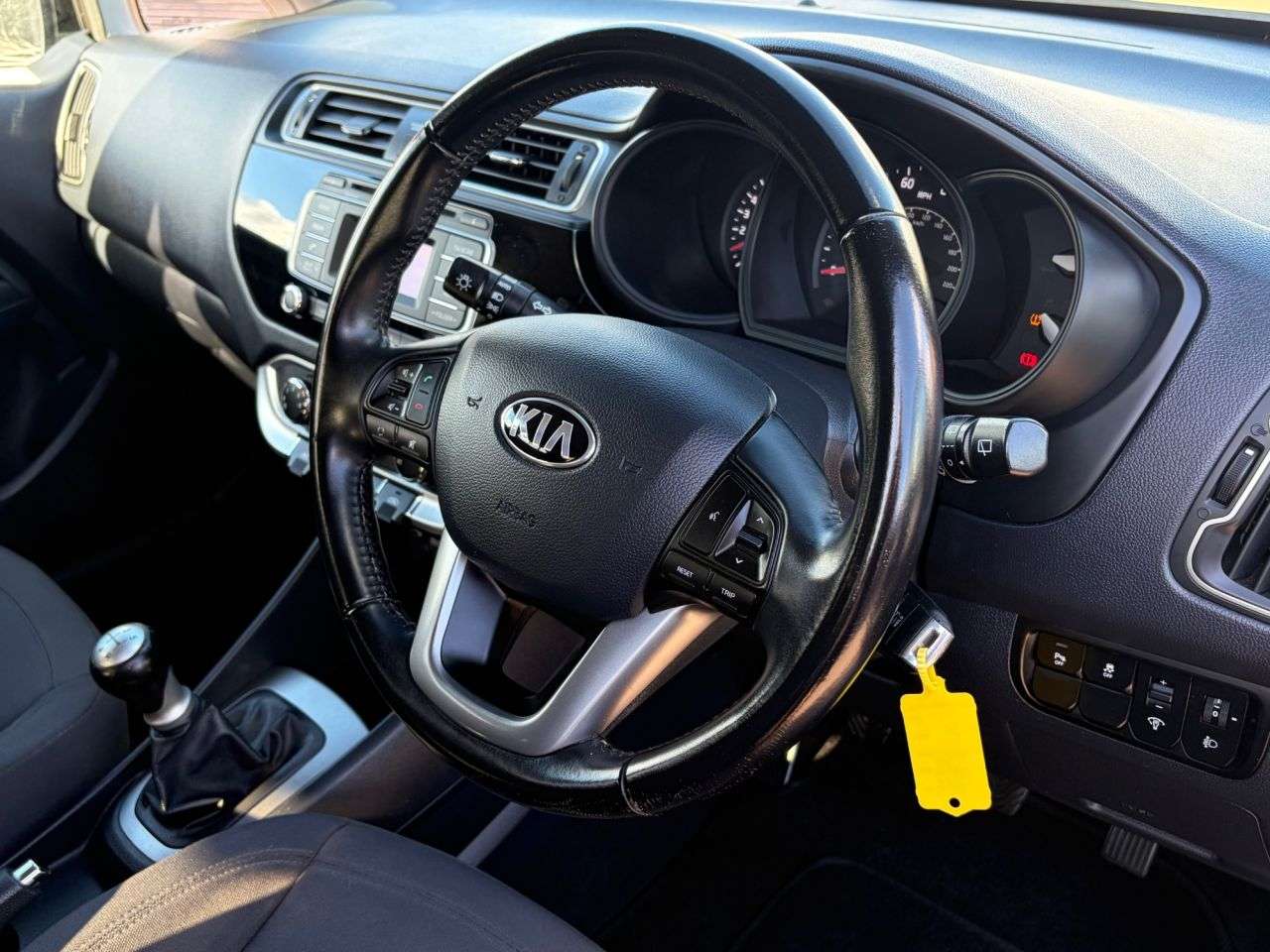 2015 KIA RIO 2015 KIA RIO