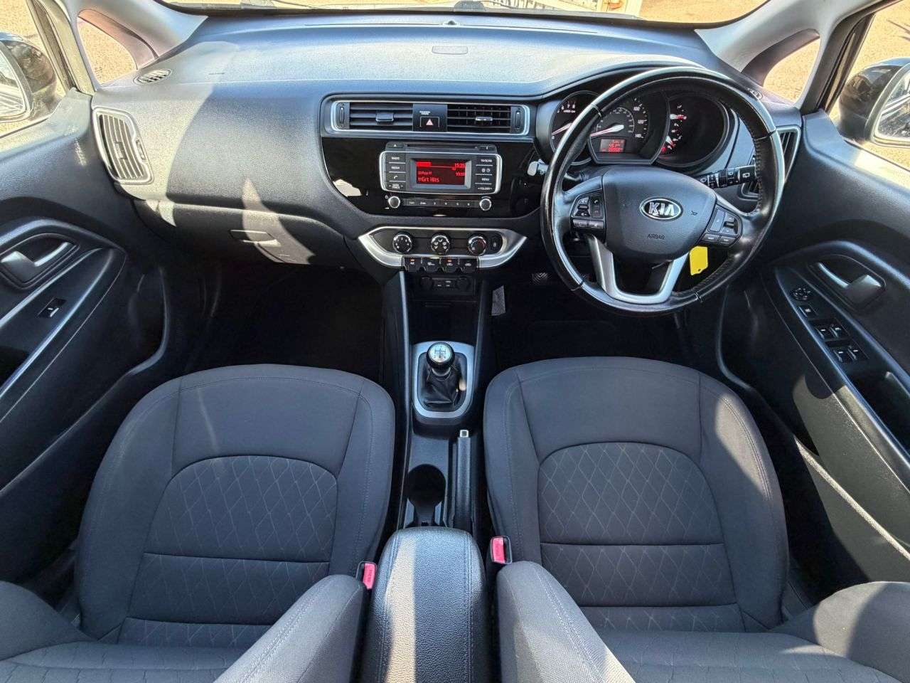 2015 KIA RIO 2015 KIA RIO