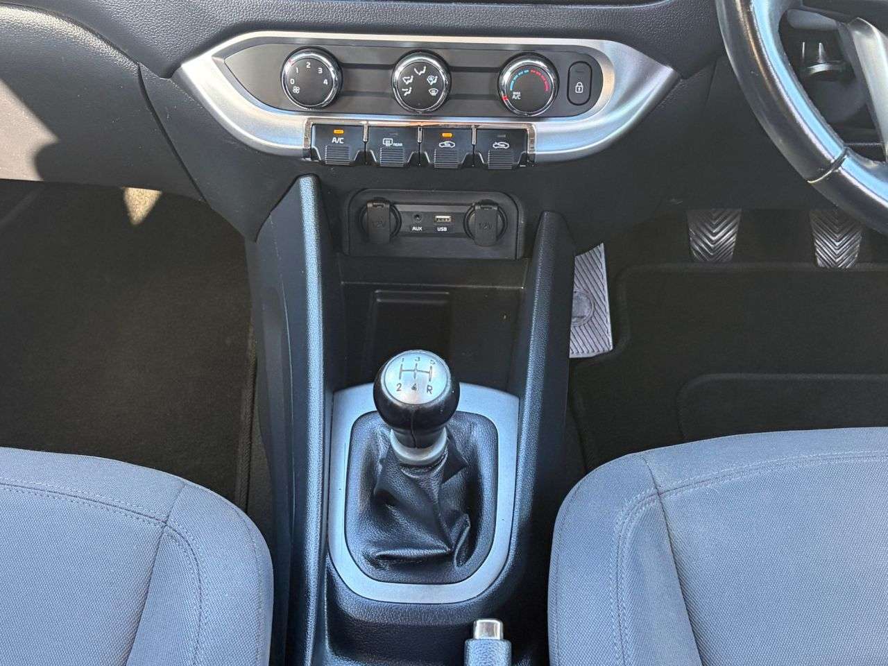 2015 KIA RIO 2015 KIA RIO