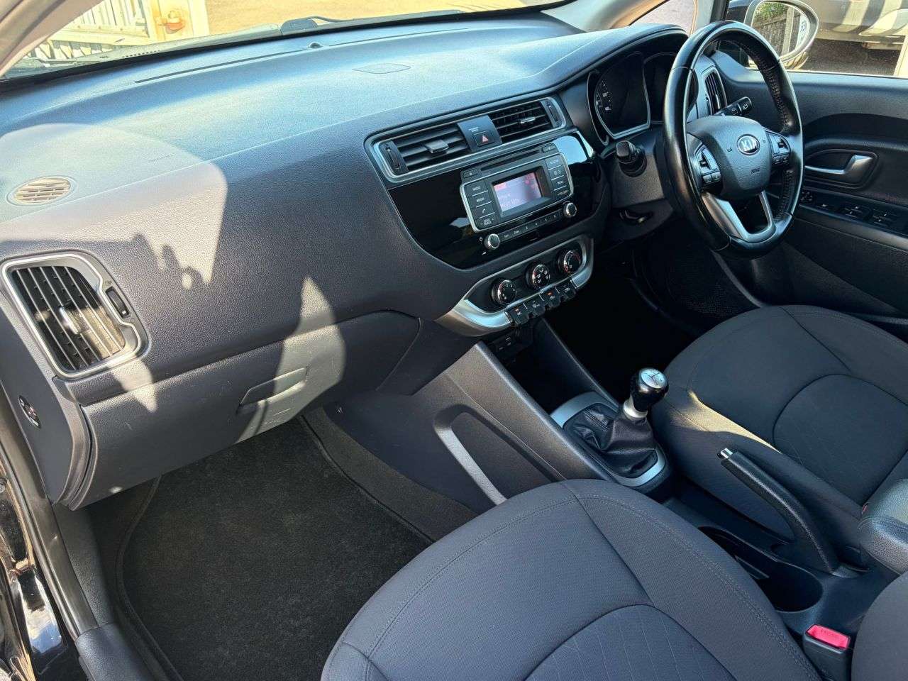 2015 KIA RIO 2015 KIA RIO