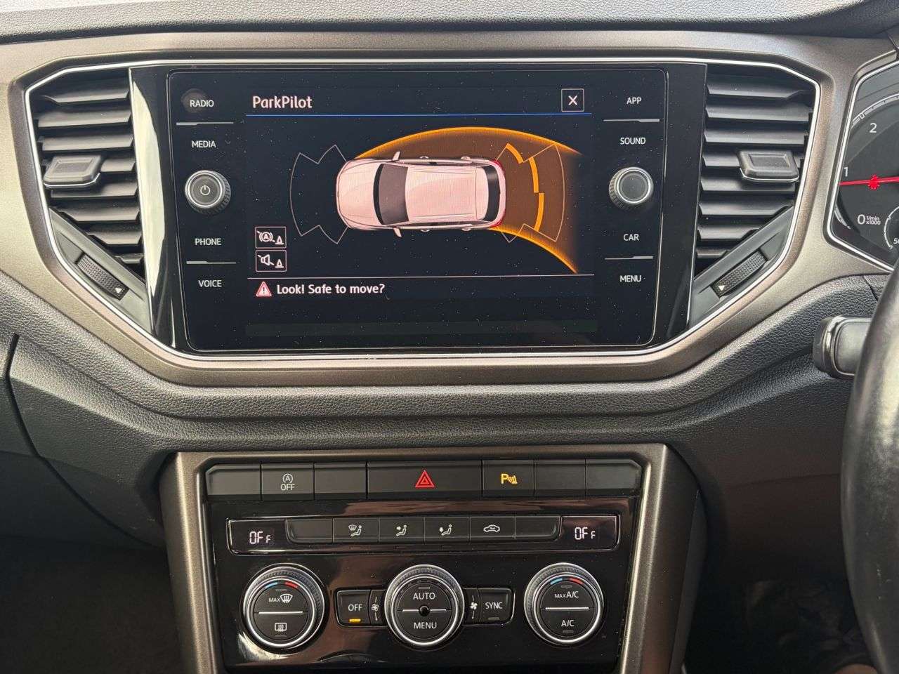 2019 VOLKSWAGEN T-ROC 2019 VOLKSWAGEN T-ROC