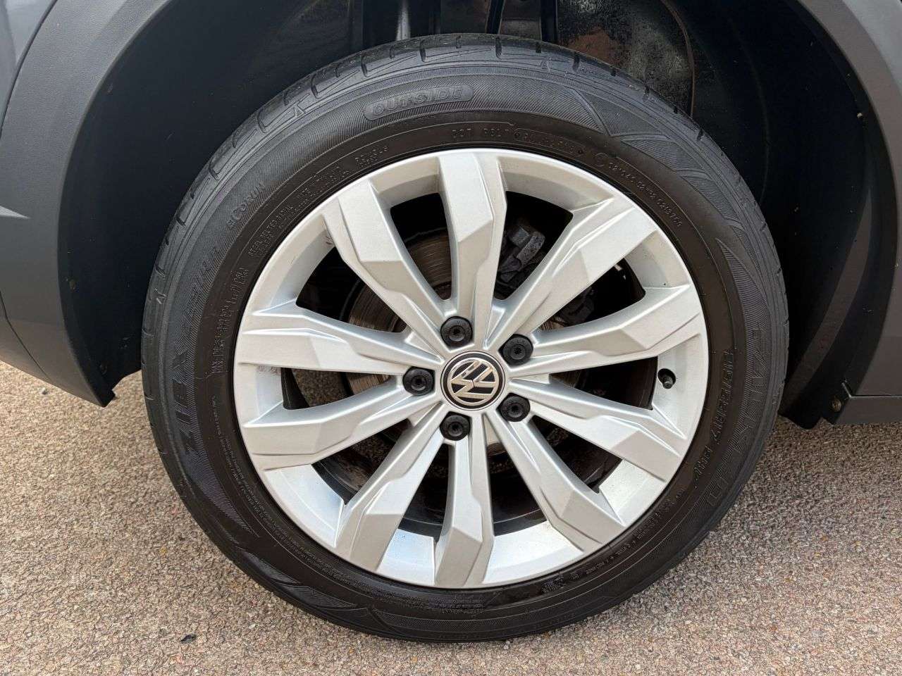 2019 VOLKSWAGEN T-ROC 2019 VOLKSWAGEN T-ROC