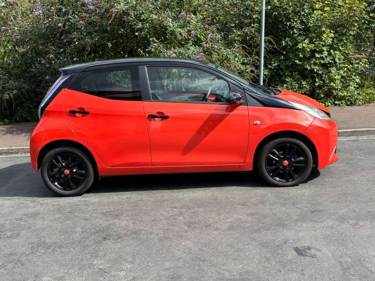 A 2014 TOYOTA AYGO 1.0 VVT-i x-cite Hatchback 5dr Petrol Manual Euro 5 Euro 5 (68 ps) CRUISE C A 2014 TOYOTA AYGO 1.0 VVT-i x-cite Hatchback 5dr Petrol Manual Euro 5 Euro 5 (68 ps) CRUISE C