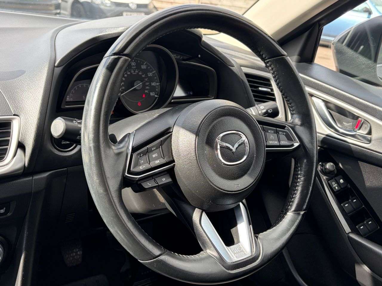 2018 MAZDA MAZDA3 2018 MAZDA MAZDA3