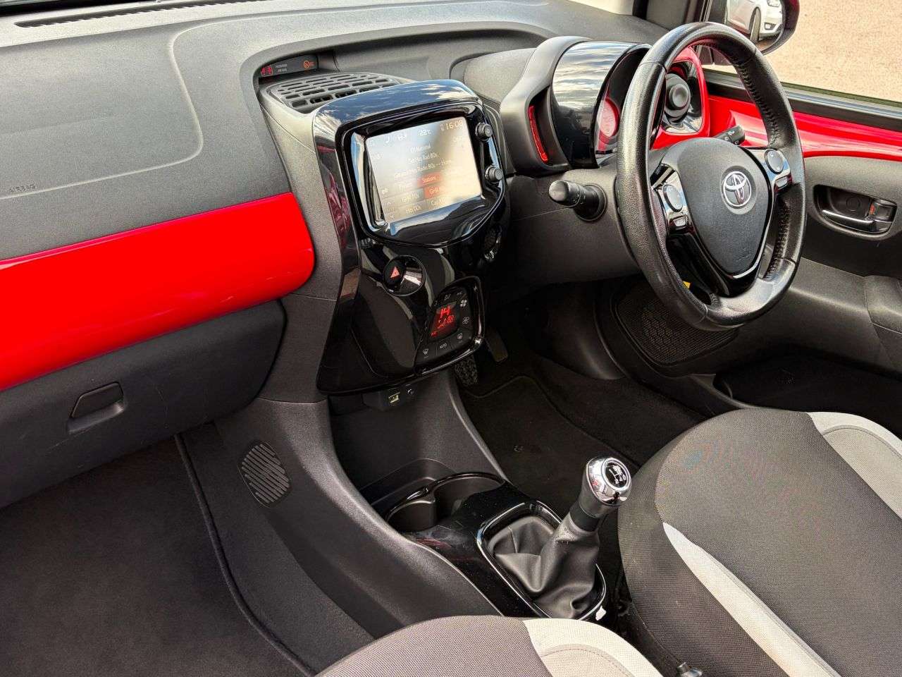 2018 TOYOTA AYGO 2018 TOYOTA AYGO