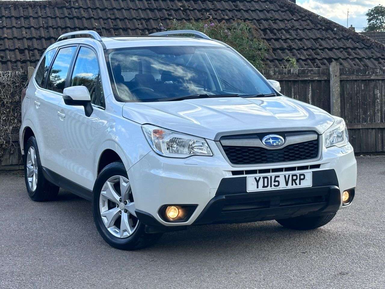 A 2015 SUBARU FORESTER 2.0D XC SUV 5dr Diesel Manual 4WD Euro 5 (147 ps) A 2015 SUBARU FORESTER 2.0D XC SUV 5dr Diesel Manual 4WD Euro 5 (147 ps)