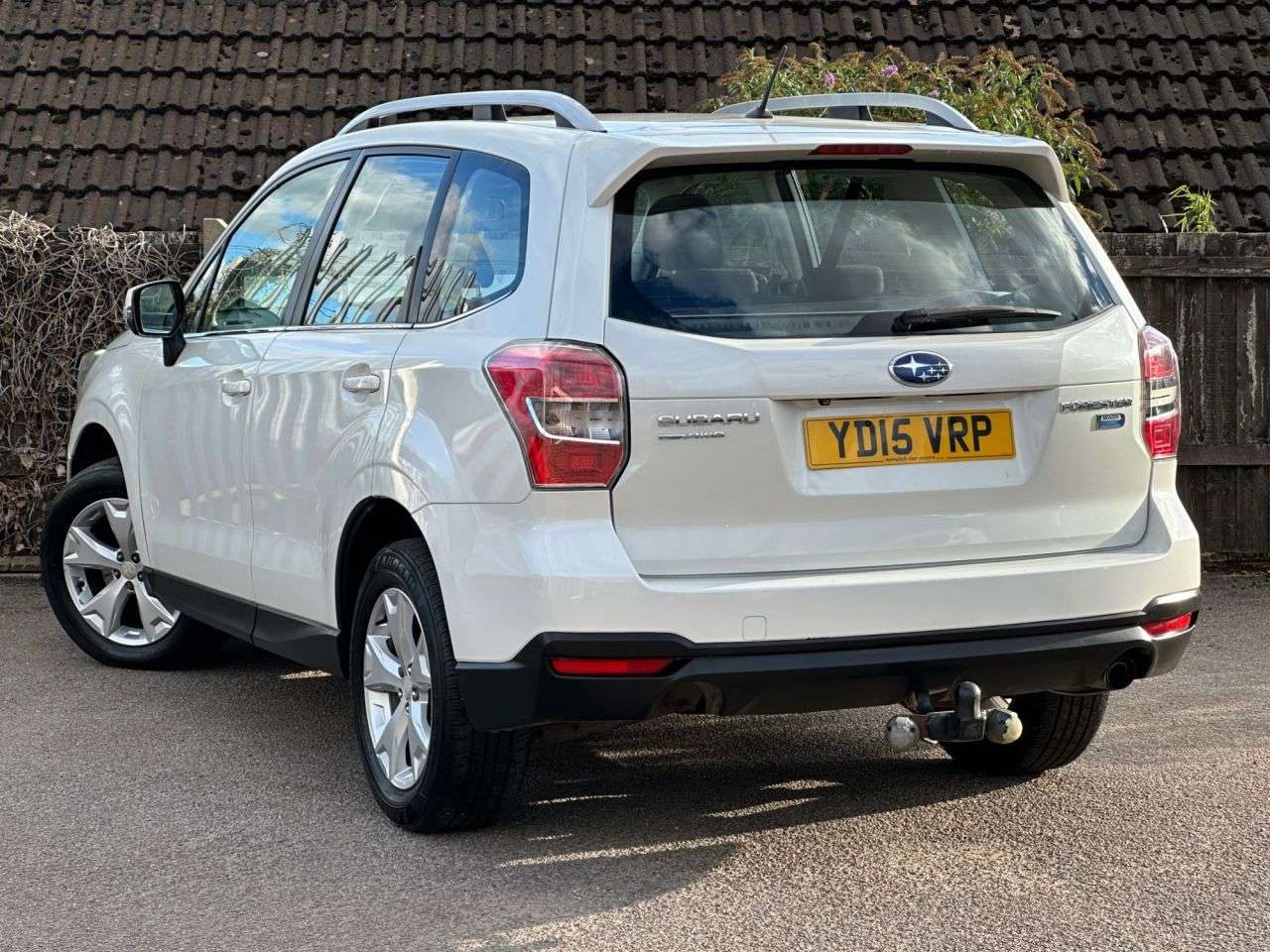A 2015 SUBARU FORESTER 2.0D XC SUV 5dr Diesel Manual 4WD Euro 5 (147 ps) A 2015 SUBARU FORESTER 2.0D XC SUV 5dr Diesel Manual 4WD Euro 5 (147 ps)