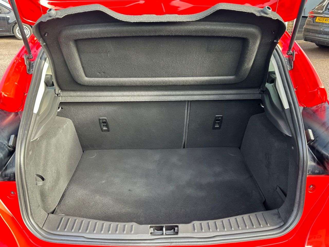 A 2018 FORD FOCUS 1.0T EcoBoost Titanium Hatchback 5dr Petrol Manual Euro 6 (s/s) (125 ps) A 2018 FORD FOCUS 1.0T EcoBoost Titanium Hatchback 5dr Petrol Manual Euro 6 (s/s) (125 ps)