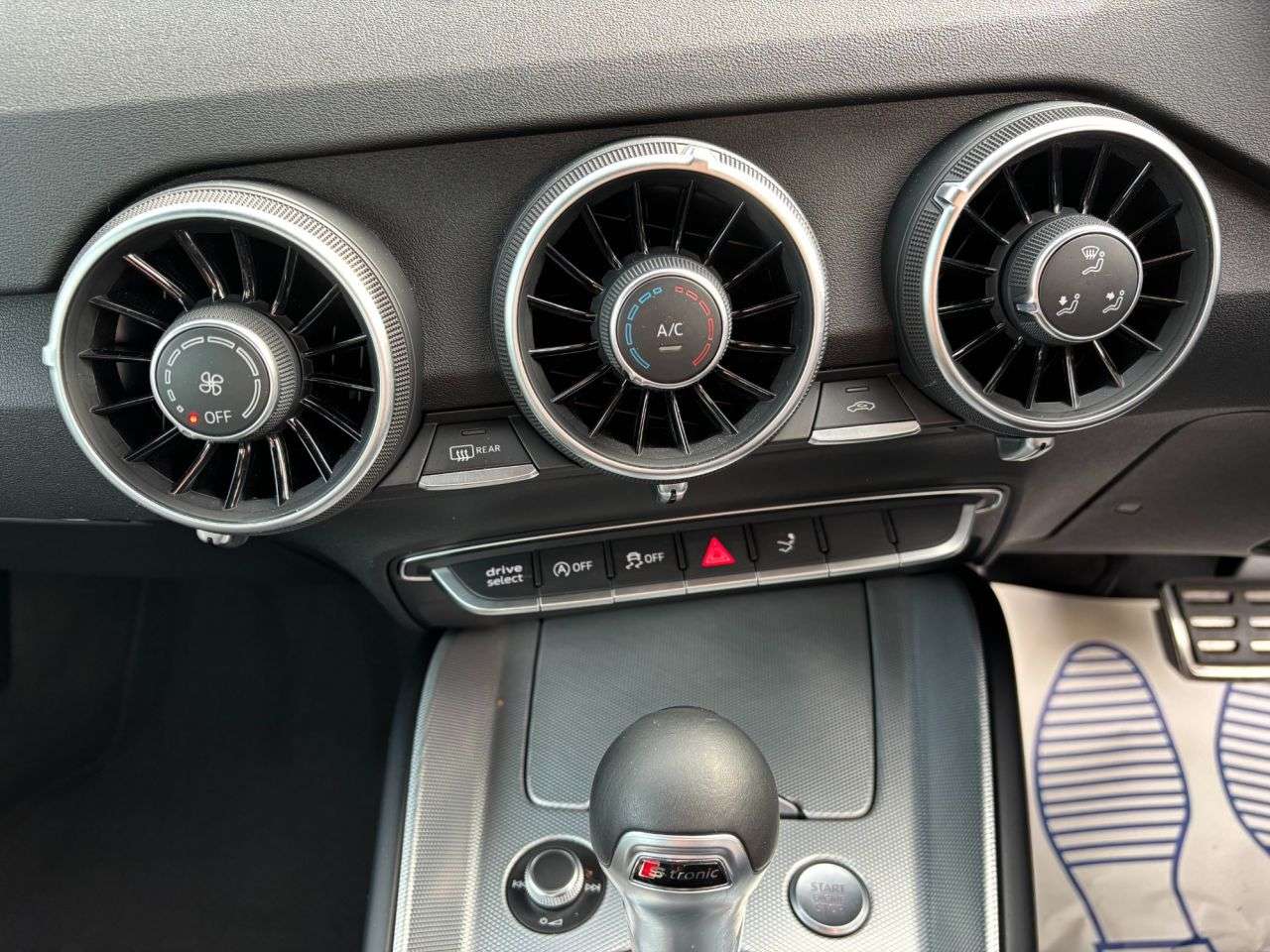 2019 AUDI TT 2019 AUDI TT