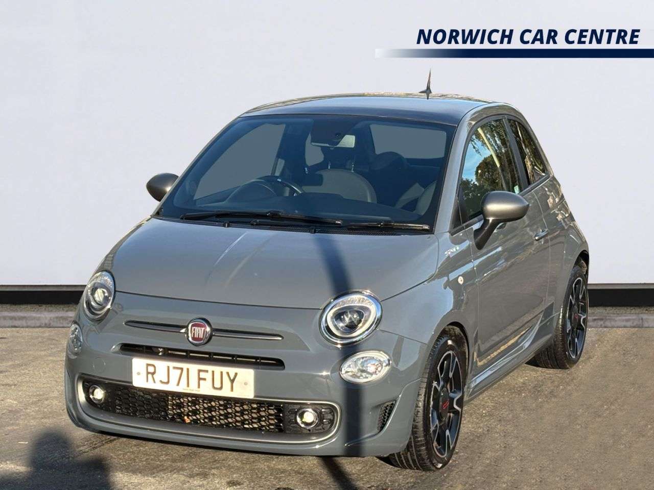 2021 FIAT 500 2021 FIAT 500