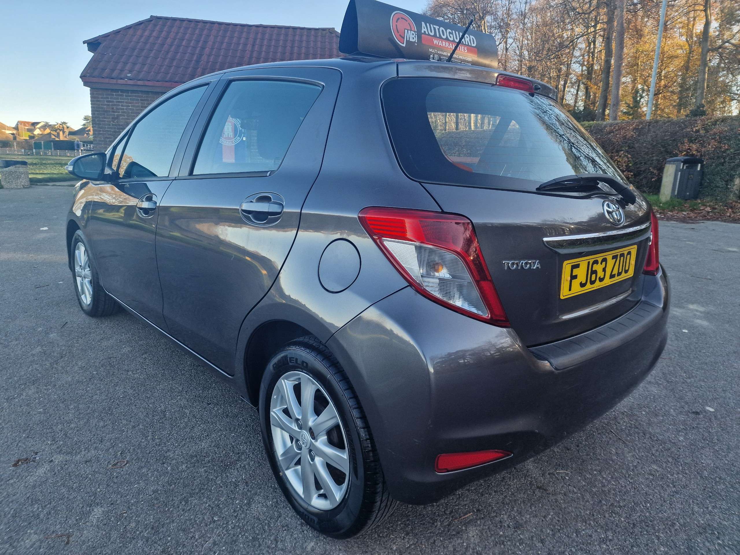 2013 TOYOTA YARIS 2013 TOYOTA YARIS