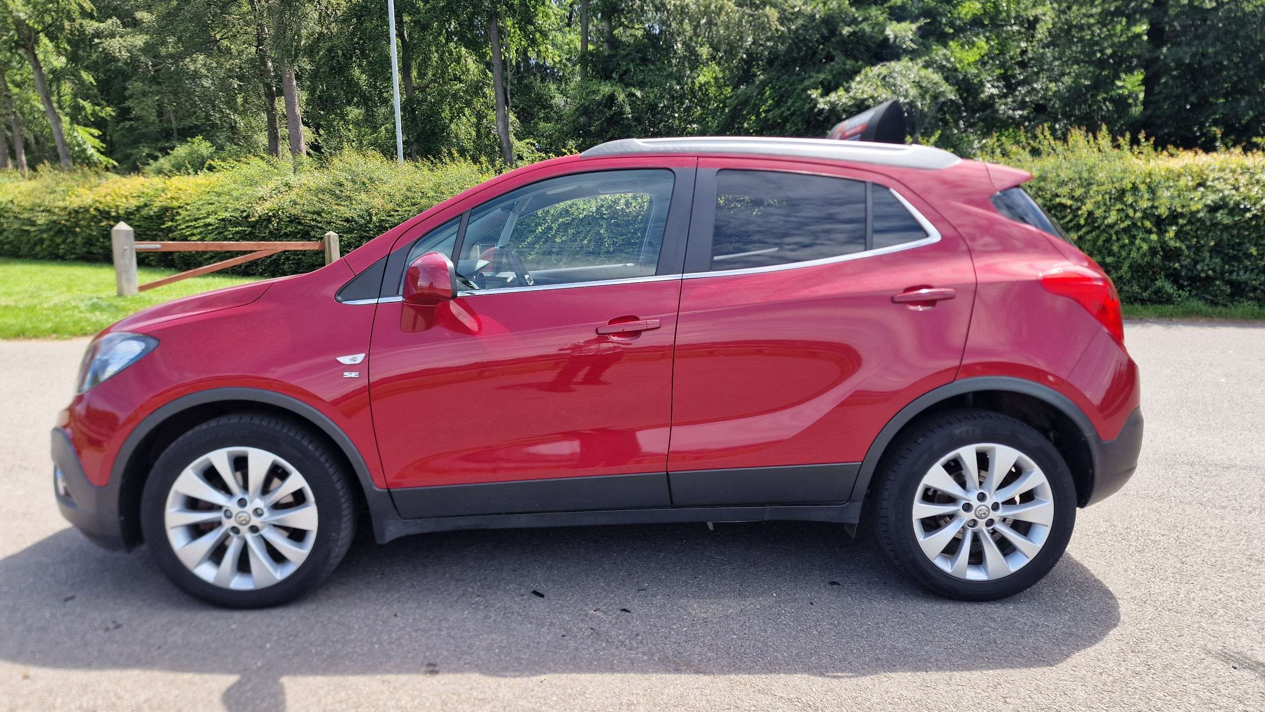 A 2015 VAUXHALL MOKKA 1.4i Turbo SE SUV 5dr Petrol Manual 4WD Euro 6 (s/s) (140 ps)+4X4 MODEL+LOW MILEAGE+FULL SERVICE HISTORY A 2015 VAUXHALL MOKKA 1.4i Turbo SE SUV 5dr Petrol Manual 4WD Euro 6 (s/s) (140 ps)+4X4 MODEL+LOW MILEAGE+FULL SERVICE HISTORY