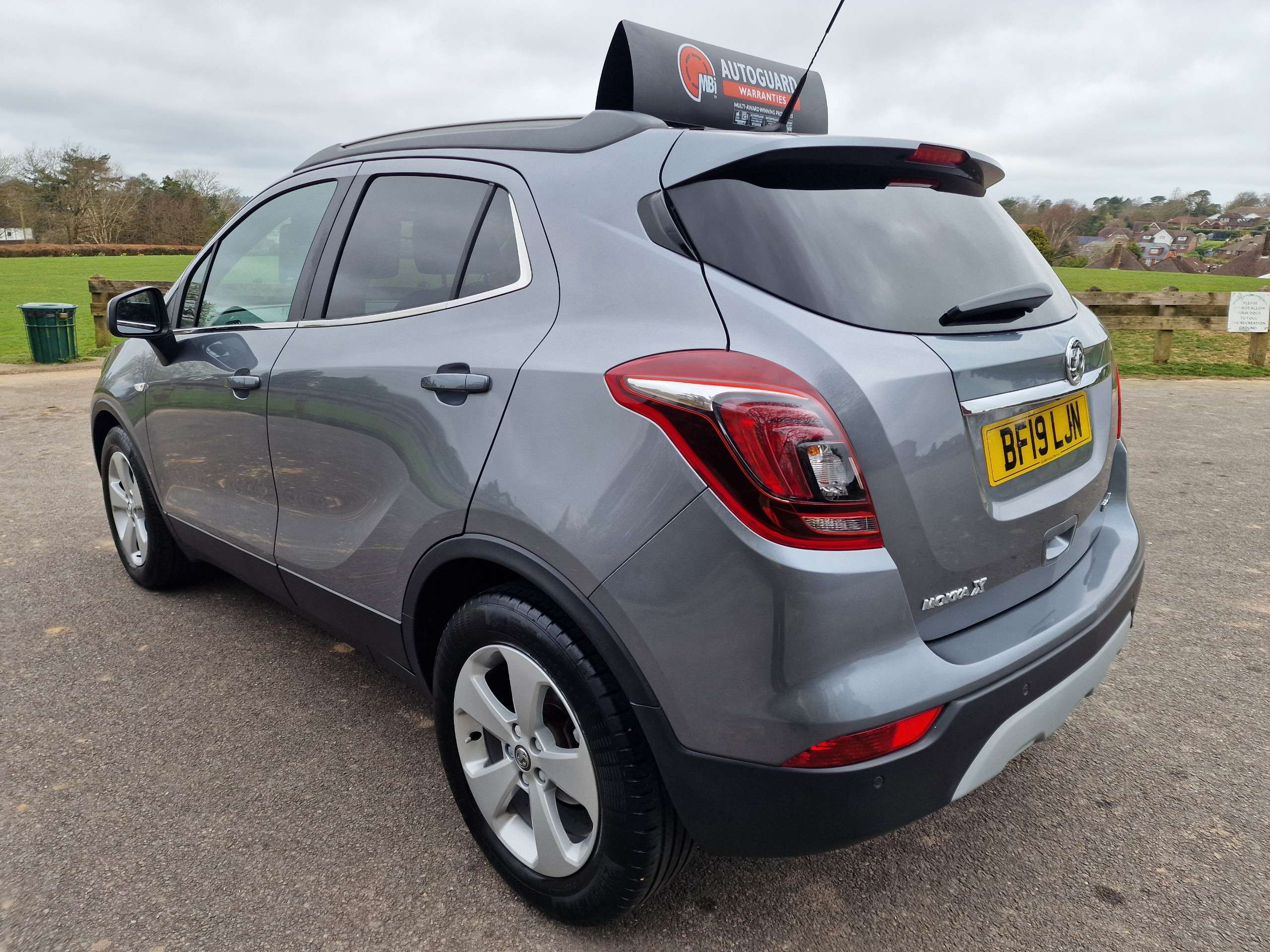 A 2019 VAUXHALL MOKKA X 1.4i Turbo ecoTEC Elite Nav SUV 5dr Petrol Manual Euro 6 (s/s) (140 ps)+VERY LOW MILEAGE ONLY 25,000 MILES,TOP SPEC,FULL SERVICE HISTORY+ A 2019 VAUXHALL MOKKA X 1.4i Turbo ecoTEC Elite Nav SUV 5dr Petrol Manual Euro 6 (s/s) (140 ps)+VERY LOW MILEAGE ONLY 25,000 MILES,TOP SPEC,FULL SERVICE HISTORY+