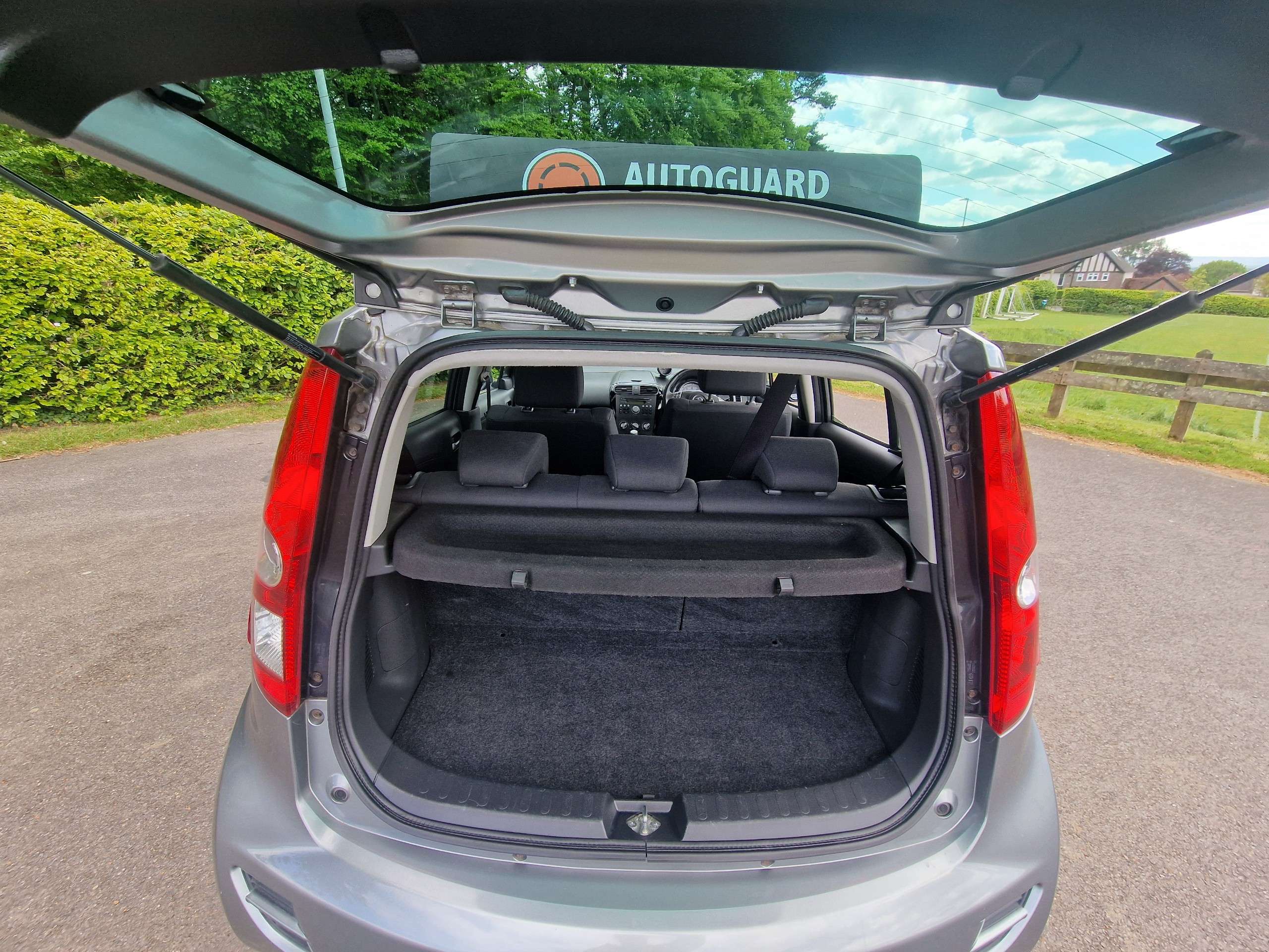2014 SUZUKI SPLASH 2014 SUZUKI SPLASH