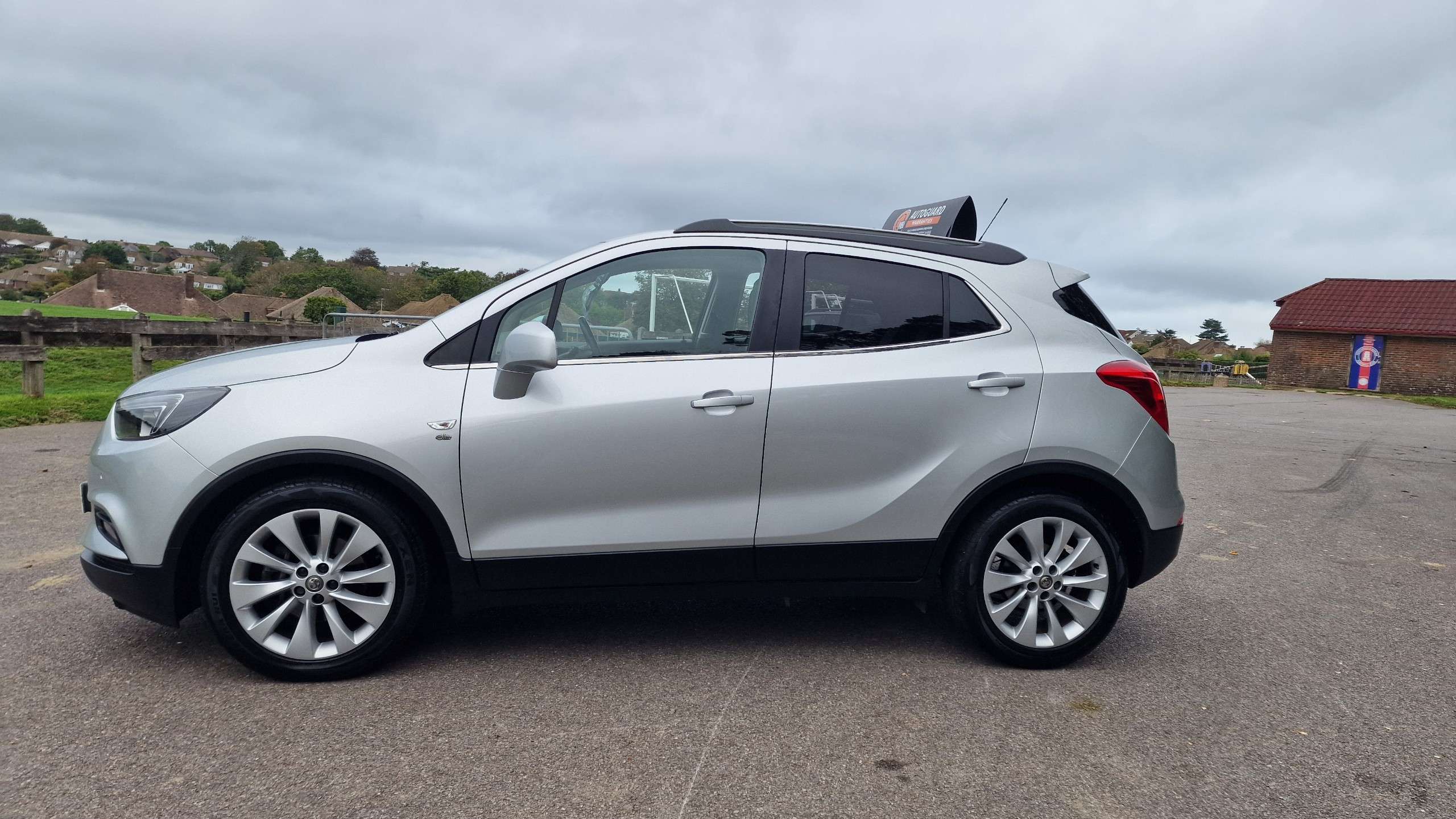 A 2017 VAUXHALL MOKKA X 1.4i Turbo Elite SUV 5dr Petrol Auto Euro 6 (140 ps)+AUTOMATIC+LOW MILEAGE+ONE OWNER+ FULL SERVICE HISTORY A 2017 VAUXHALL MOKKA X 1.4i Turbo Elite SUV 5dr Petrol Auto Euro 6 (140 ps)+AUTOMATIC+LOW MILEAGE+ONE OWNER+ FULL SERVICE HISTORY