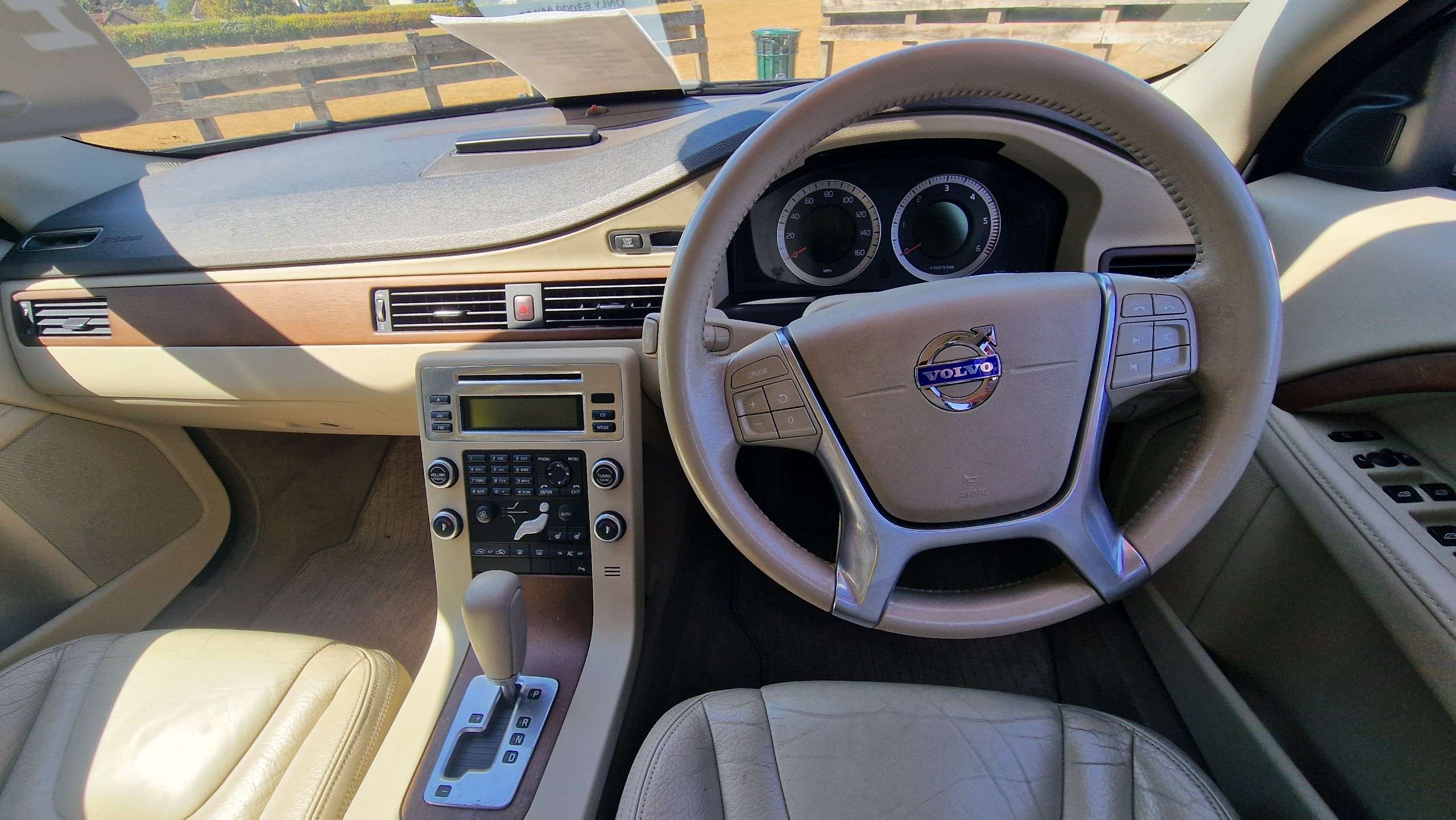 2009 VOLVO V70 2009 VOLVO V70