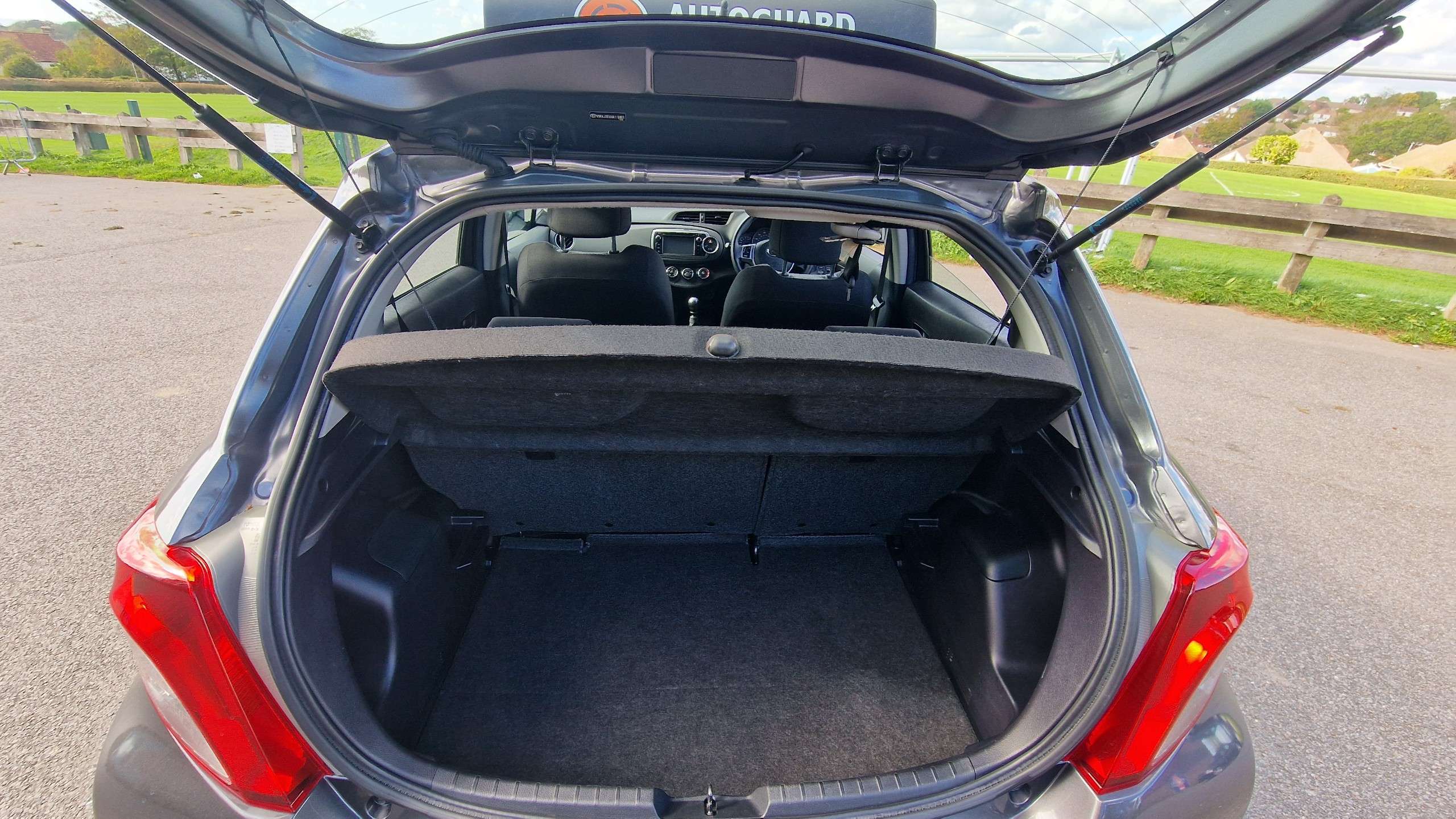 2013 TOYOTA YARIS 2013 TOYOTA YARIS