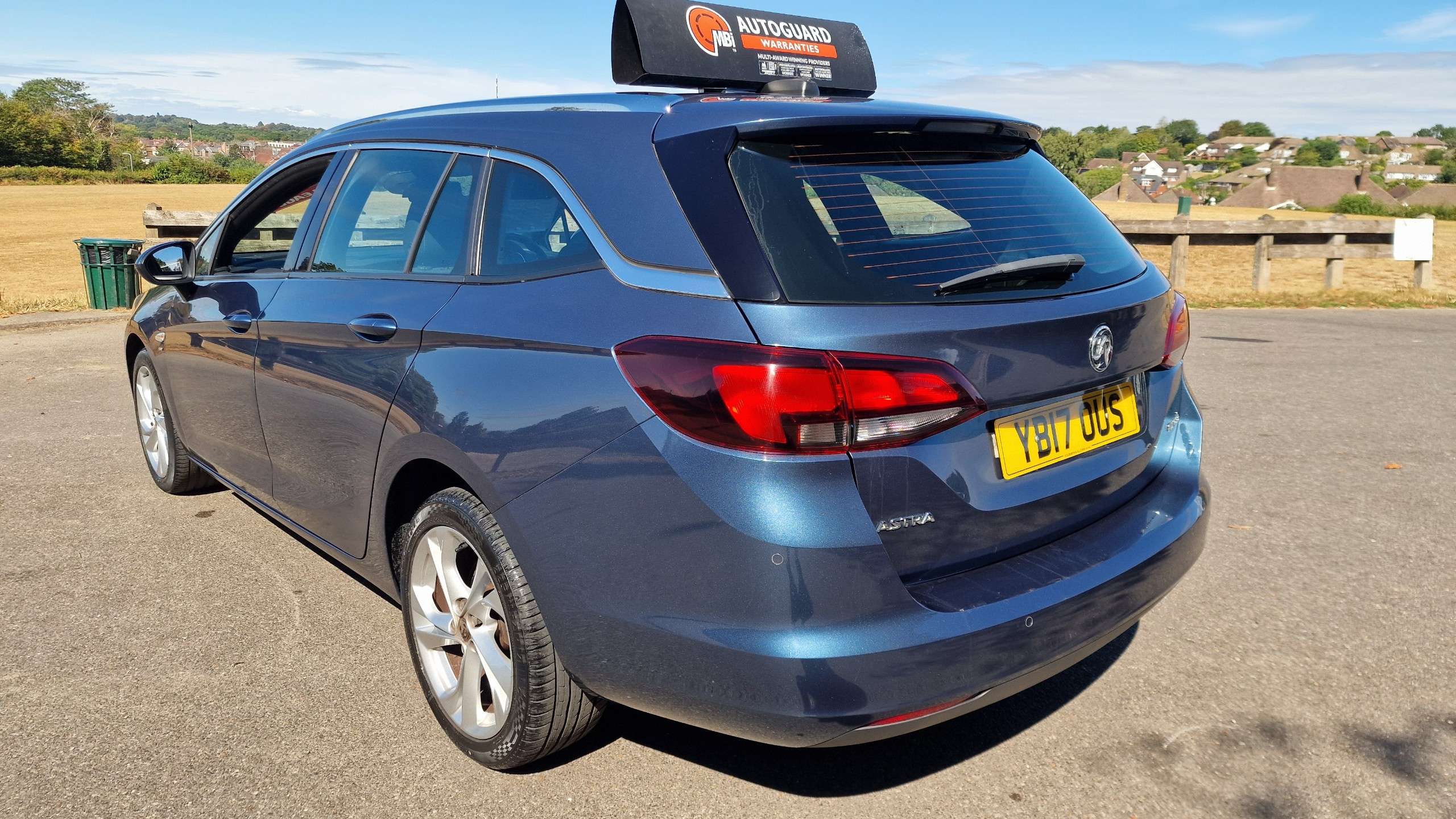 A 2017 VAUXHALL ASTRA 1.4i Turbo SRi Sports Tourer 5dr Petrol Manual Euro 6 (150 ps)+LOW MILEAGE ESTATE CAR ONLY 34,000 MILES A 2017 VAUXHALL ASTRA 1.4i Turbo SRi Sports Tourer 5dr Petrol Manual Euro 6 (150 ps)+LOW MILEAGE ESTATE CAR ONLY 34,000 MILES