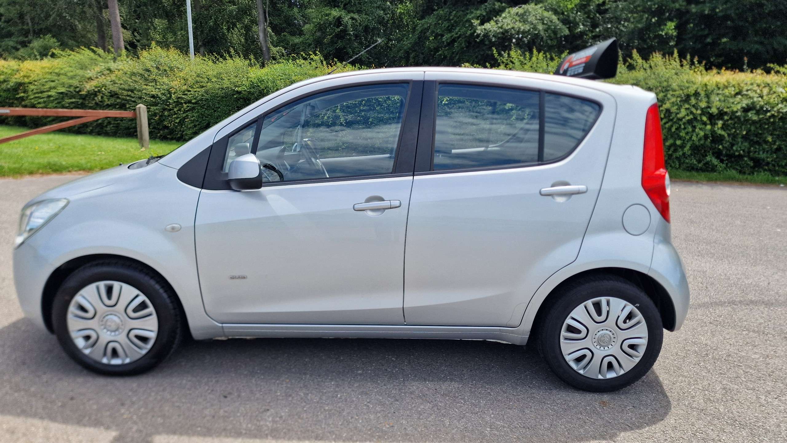 A 2008 VAUXHALL AGILA 1.2 16V Club MPV 5dr Petrol Auto Euro 4 (AC) (85 ps)+AUTOMATIC+LOW MILEAGE ONLY 26,000 MILES A 2008 VAUXHALL AGILA 1.2 16V Club MPV 5dr Petrol Auto Euro 4 (AC) (85 ps)+AUTOMATIC+LOW MILEAGE ONLY 26,000 MILES