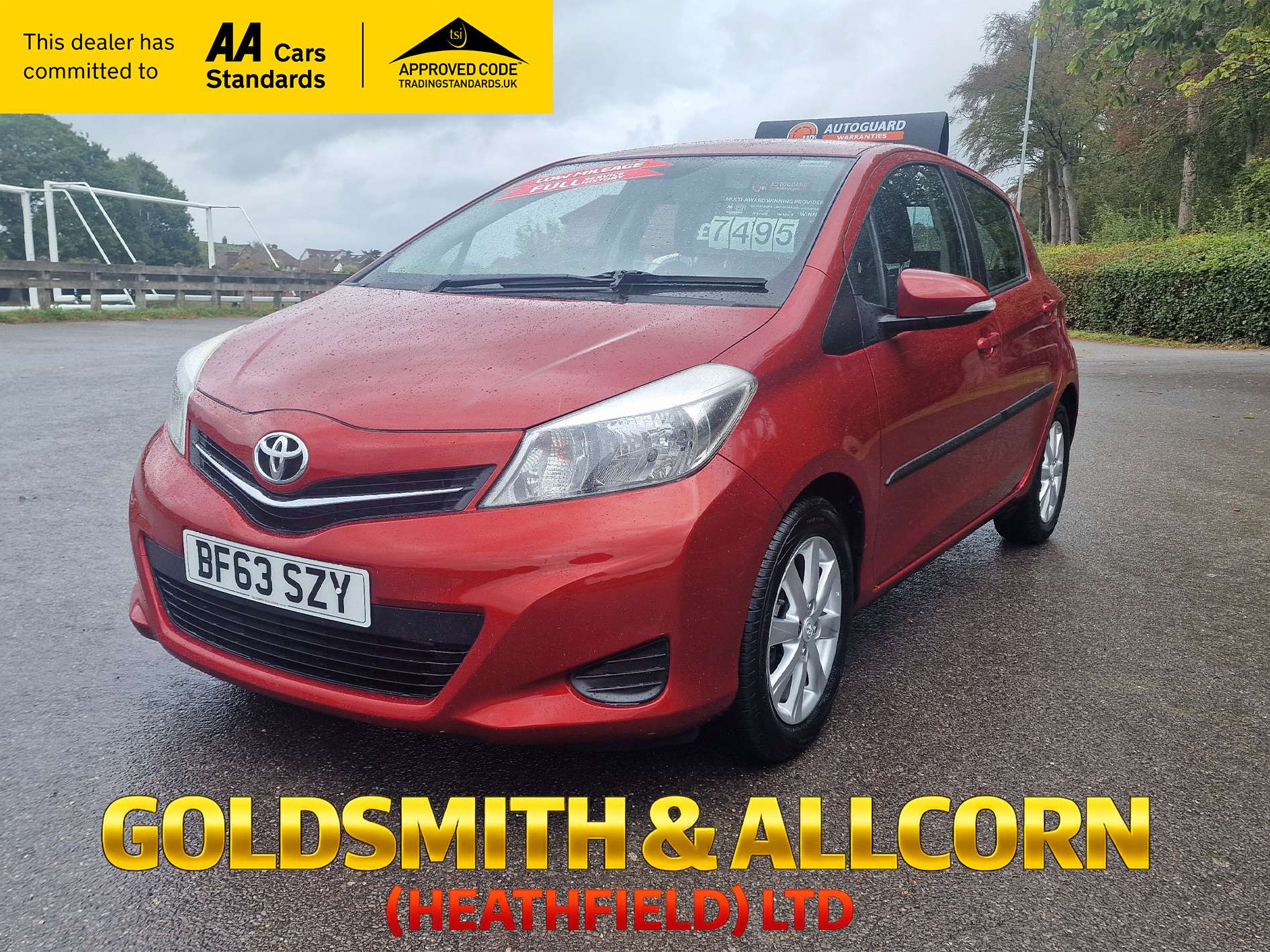 A 2013 TOYOTA YARIS 1.33 Dual VVT-i TR Hatchback 5dr Petrol Manual Euro 5 (101 ps)+VERY LOW MILEAGE UNDER 25,000 MILES+FULL TOYOTA SERVICE HISTORY+ A 2013 TOYOTA YARIS 1.33 Dual VVT-i TR Hatchback 5dr Petrol Manual Euro 5 (101 ps)+VERY LOW MILEAGE UNDER 25,000 MILES+FULL TOYOTA SERVICE HISTORY+