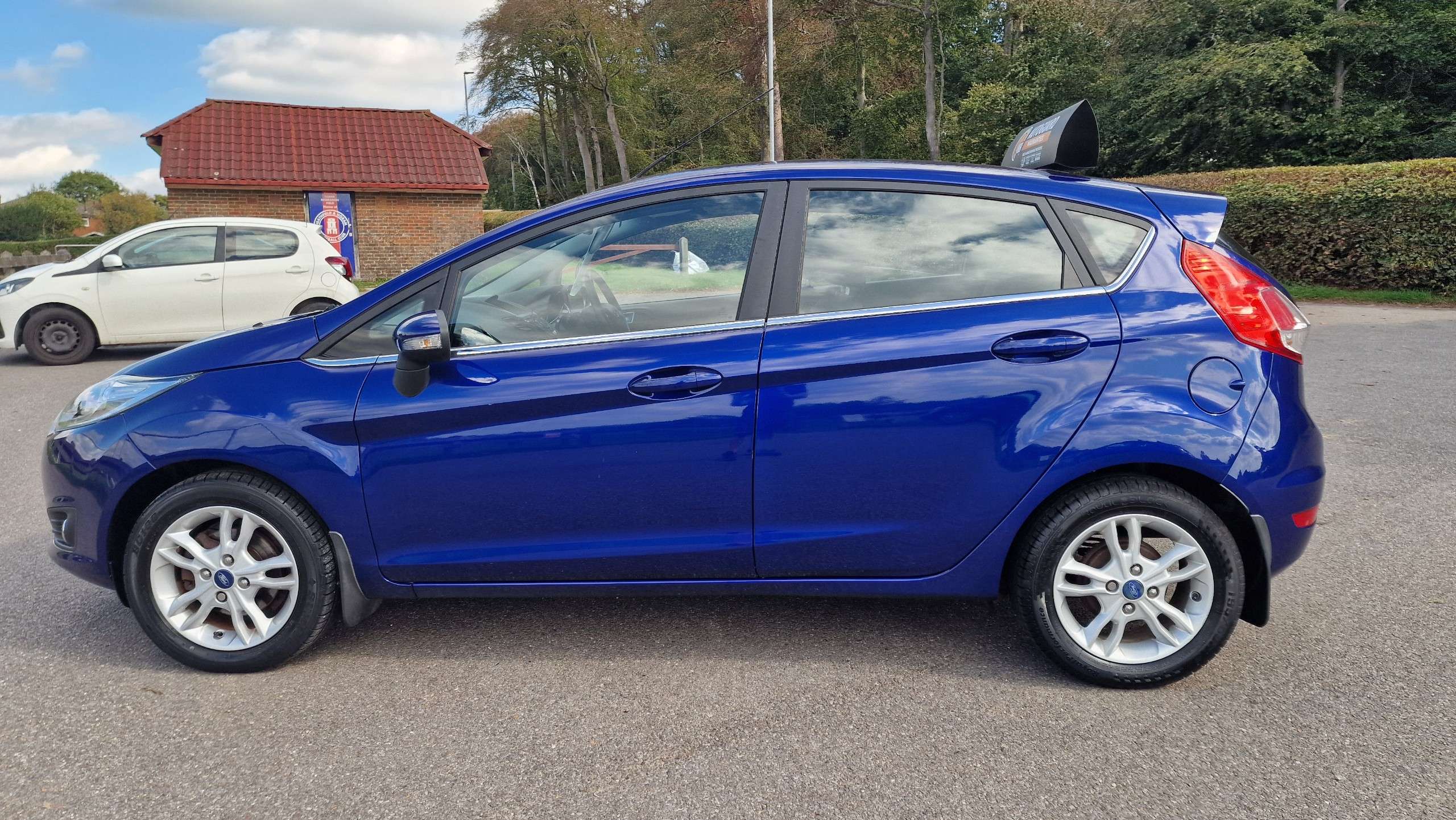 A 2016 FORD FIESTA 1.25 Zetec Hatchback 5dr Petrol Manual Euro 6 (82 ps)+LOW MILEAGE+SERVICE HISTORY+2 KEYS+AIR CON+ A 2016 FORD FIESTA 1.25 Zetec Hatchback 5dr Petrol Manual Euro 6 (82 ps)+LOW MILEAGE+SERVICE HISTORY+2 KEYS+AIR CON+