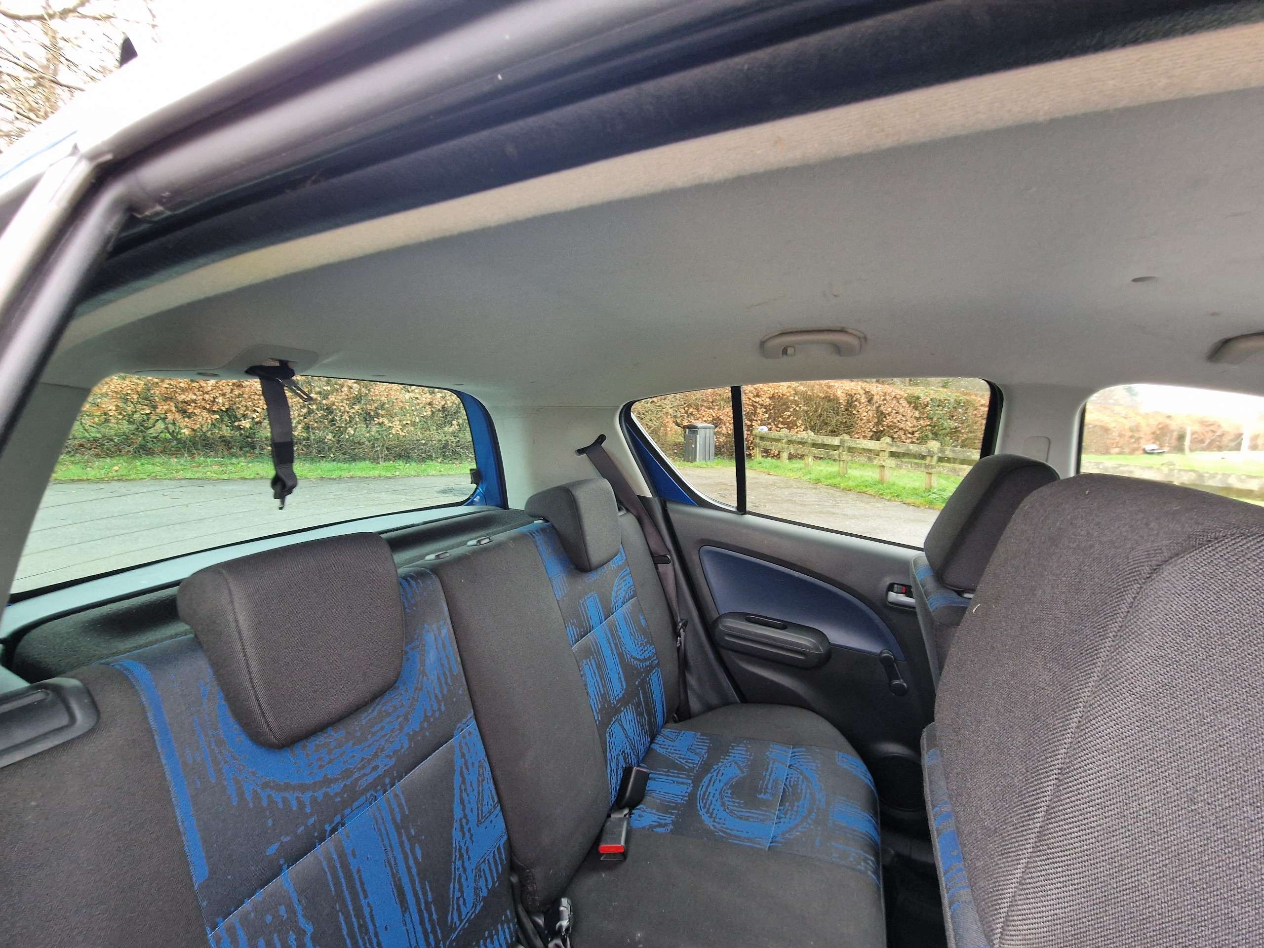 2011 VAUXHALL AGILA 2011 VAUXHALL AGILA