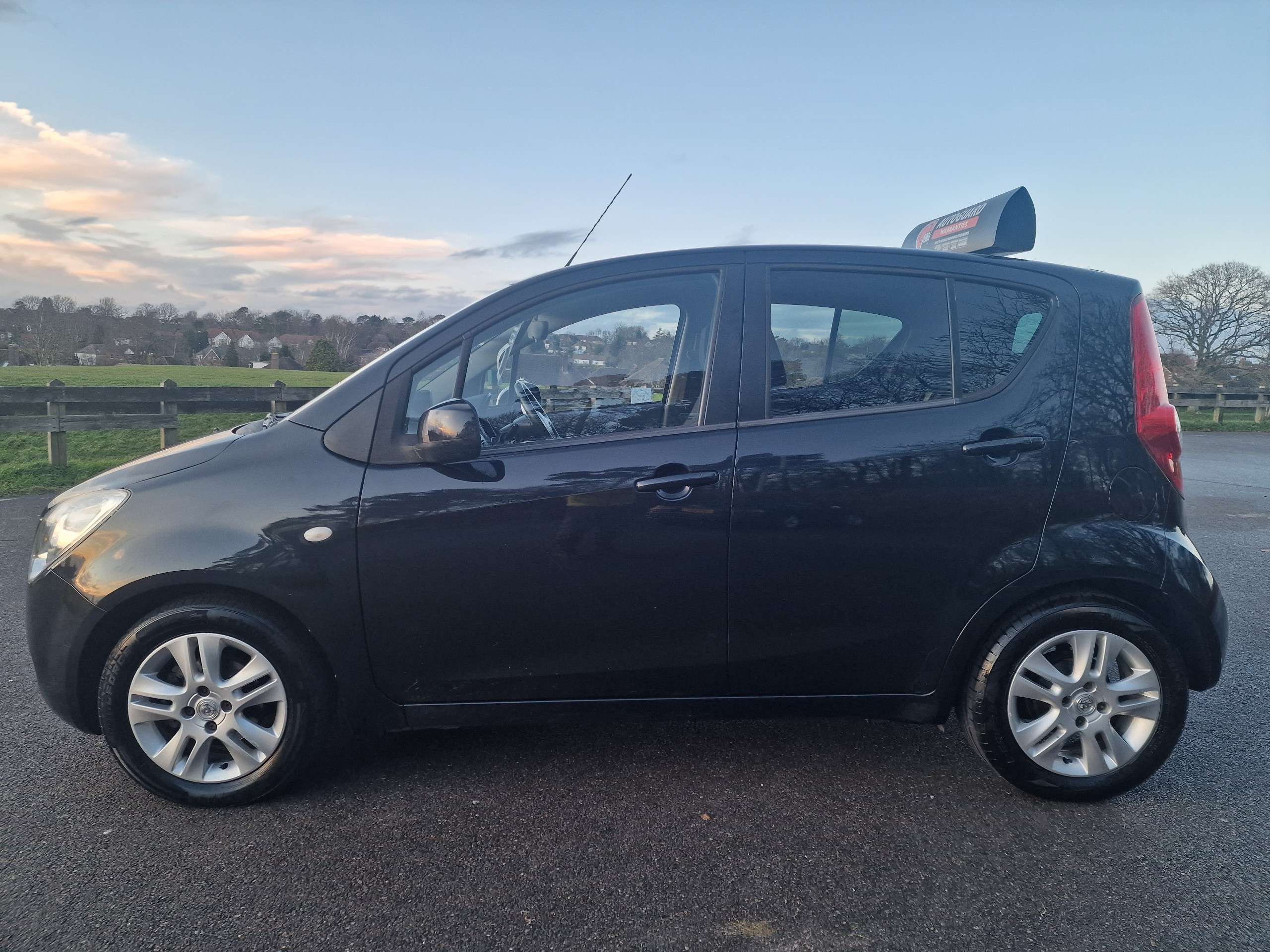 A 2011 VAUXHALL AGILA 1.2 VVT SE 5dr +AUTOMATIC+LOW MILEAGE+ A 2011 VAUXHALL AGILA 1.2 VVT SE 5dr +AUTOMATIC+LOW MILEAGE+