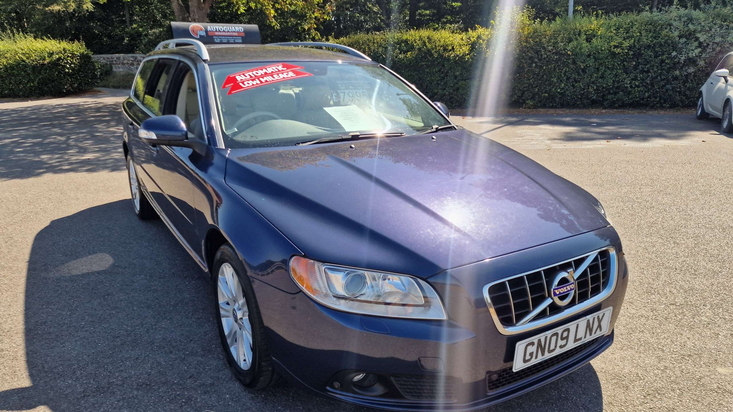 2009 VOLVO V70 2009 VOLVO V70