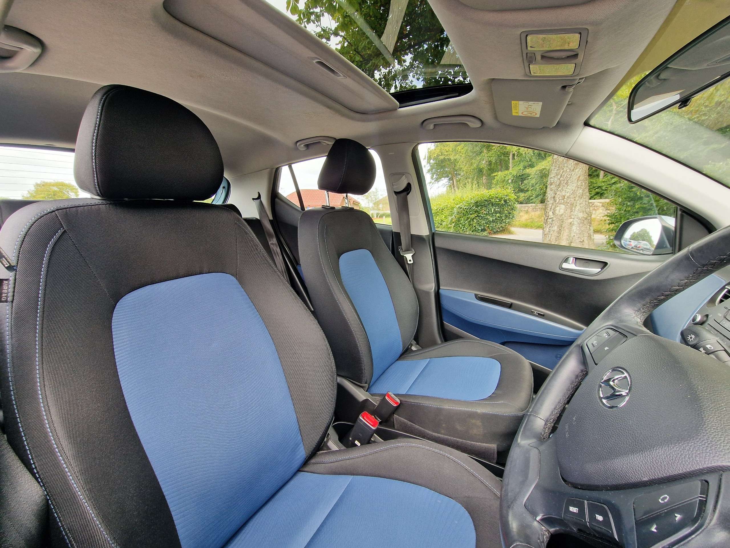 2016 HYUNDAI I10 2016 HYUNDAI I10