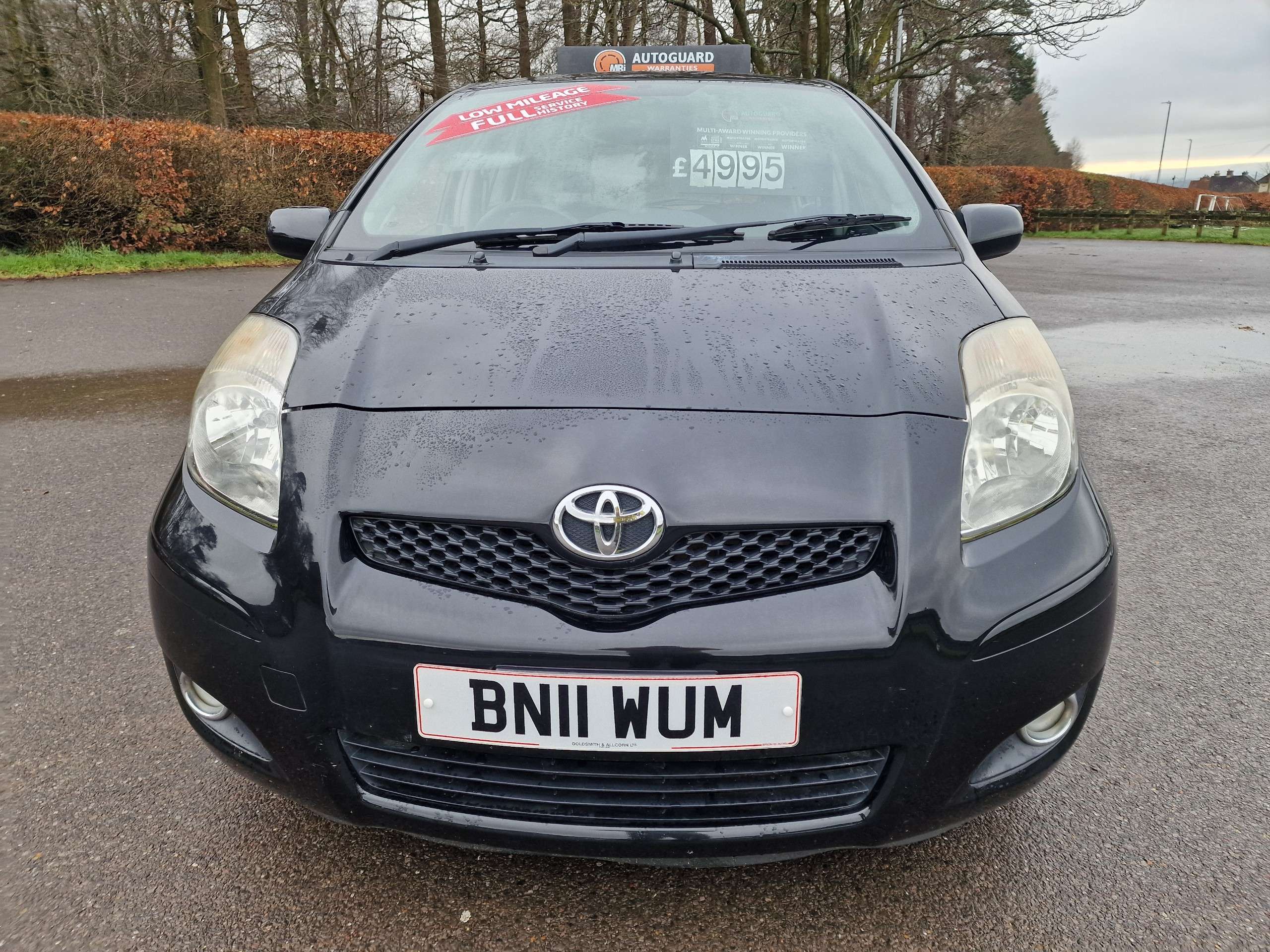 A 2011 TOYOTA YARIS 1.33 VVT-i T Spirit Nav 5dr +LOW MILEAGE,FULL SERVIC HISTORY+ A 2011 TOYOTA YARIS 1.33 VVT-i T Spirit Nav 5dr +LOW MILEAGE,FULL SERVIC HISTORY+