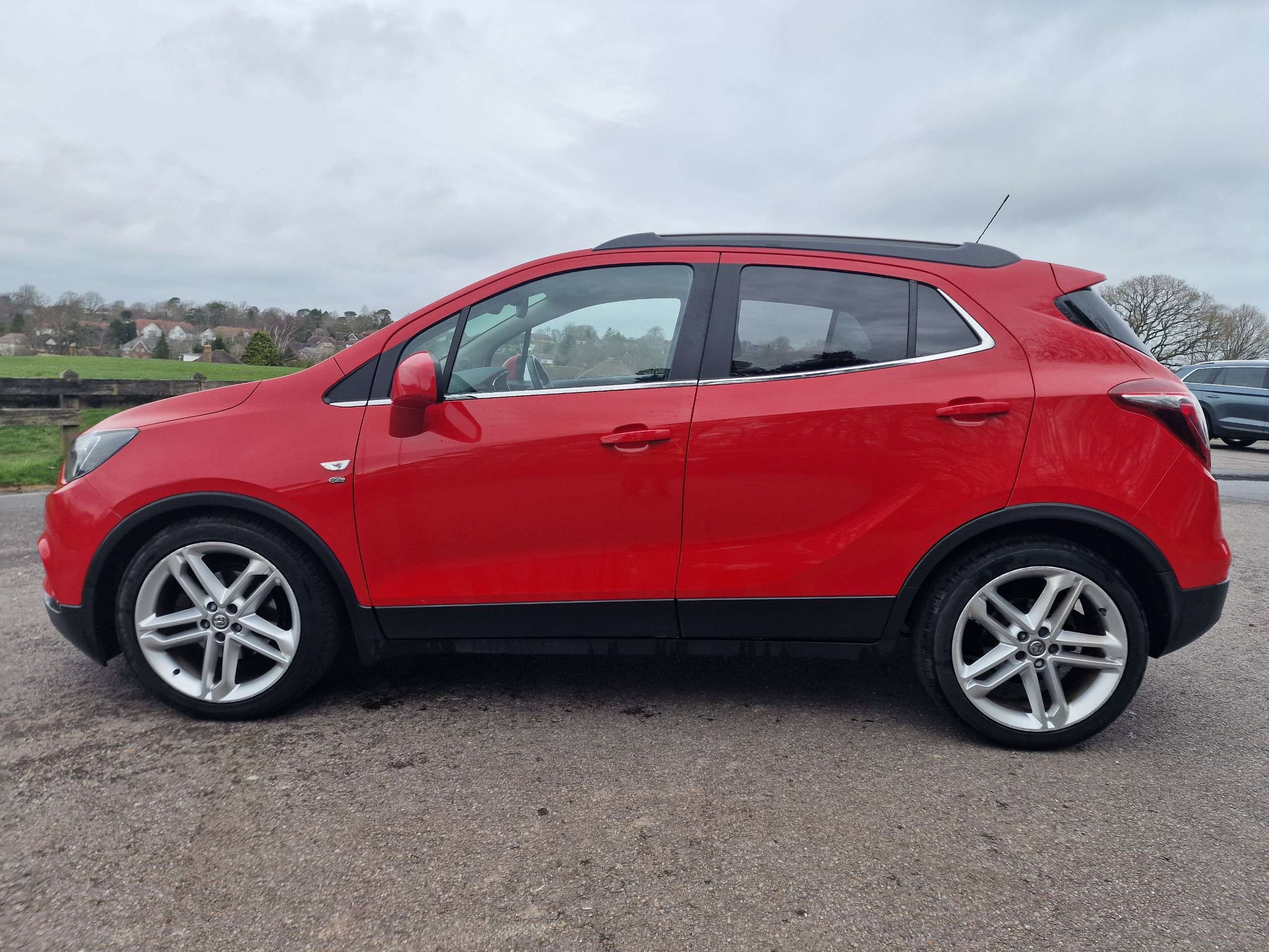 A 2017 VAUXHALL MOKKA X 1.4i Turbo Elite Nav SUV 5dr Petrol Manual 4WD Euro 6 (s/s) (140 ps)+LOW MILEAGE+TOP SPEC+SAT NAV+SUNROOF+LED LIGHTS+MORE A 2017 VAUXHALL MOKKA X 1.4i Turbo Elite Nav SUV 5dr Petrol Manual 4WD Euro 6 (s/s) (140 ps)+LOW MILEAGE+TOP SPEC+SAT NAV+SUNROOF+LED LIGHTS+MORE