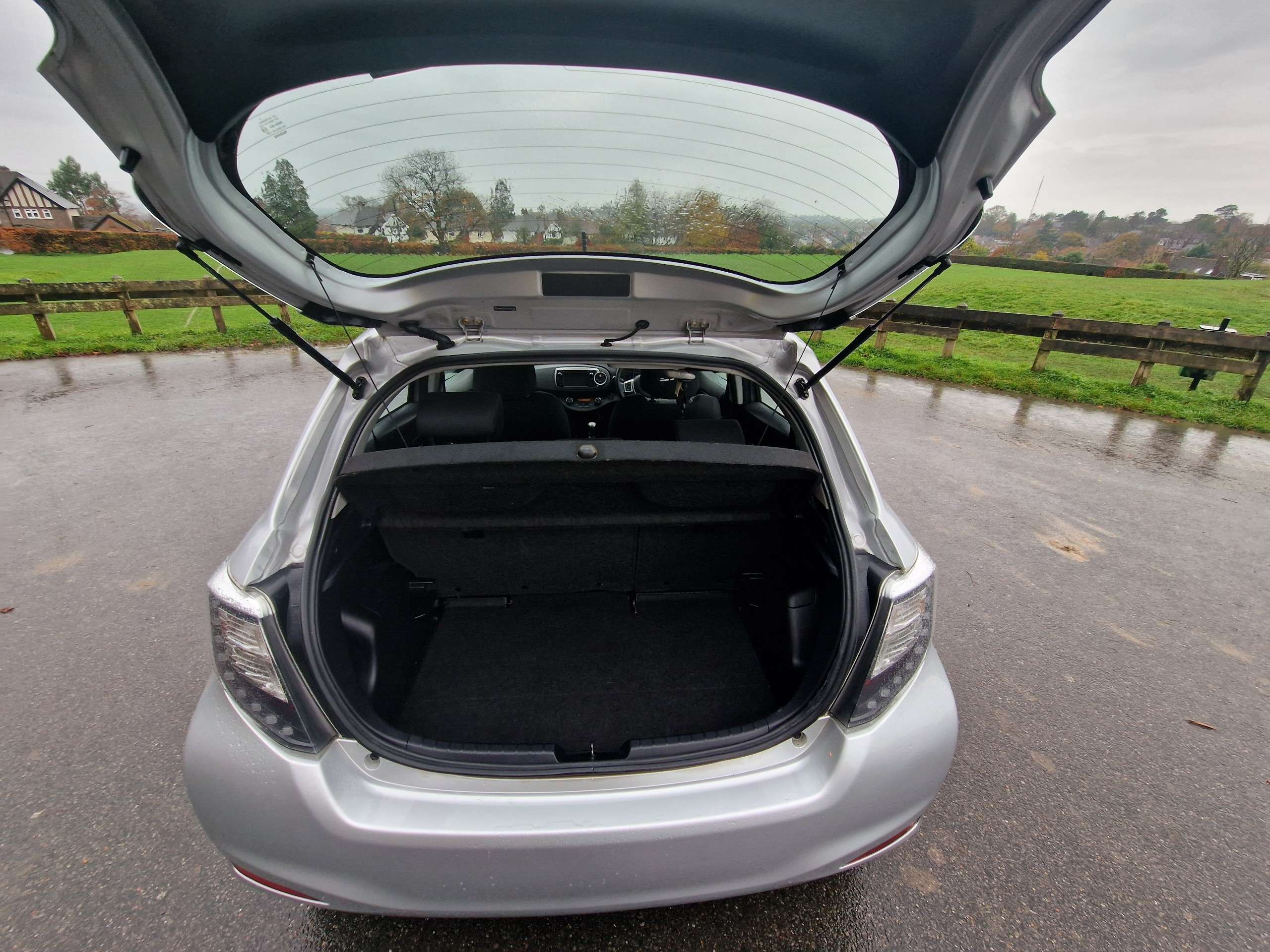 2014 TOYOTA YARIS 2014 TOYOTA YARIS