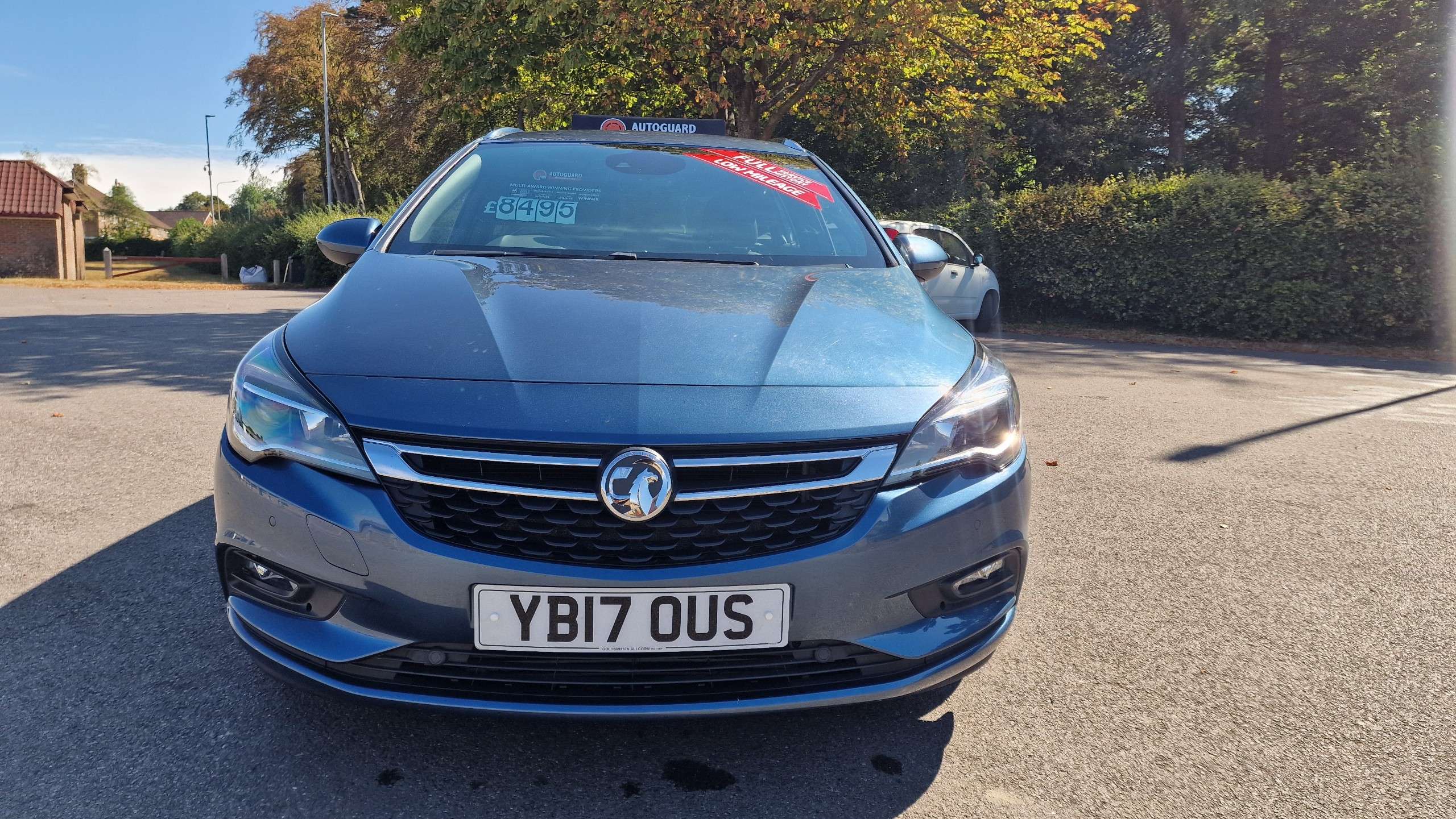 A 2017 VAUXHALL ASTRA 1.4i Turbo SRi Sports Tourer 5dr Petrol Manual Euro 6 (150 ps)+LOW MILEAGE ESTATE CAR ONLY 34,000 MILES A 2017 VAUXHALL ASTRA 1.4i Turbo SRi Sports Tourer 5dr Petrol Manual Euro 6 (150 ps)+LOW MILEAGE ESTATE CAR ONLY 34,000 MILES