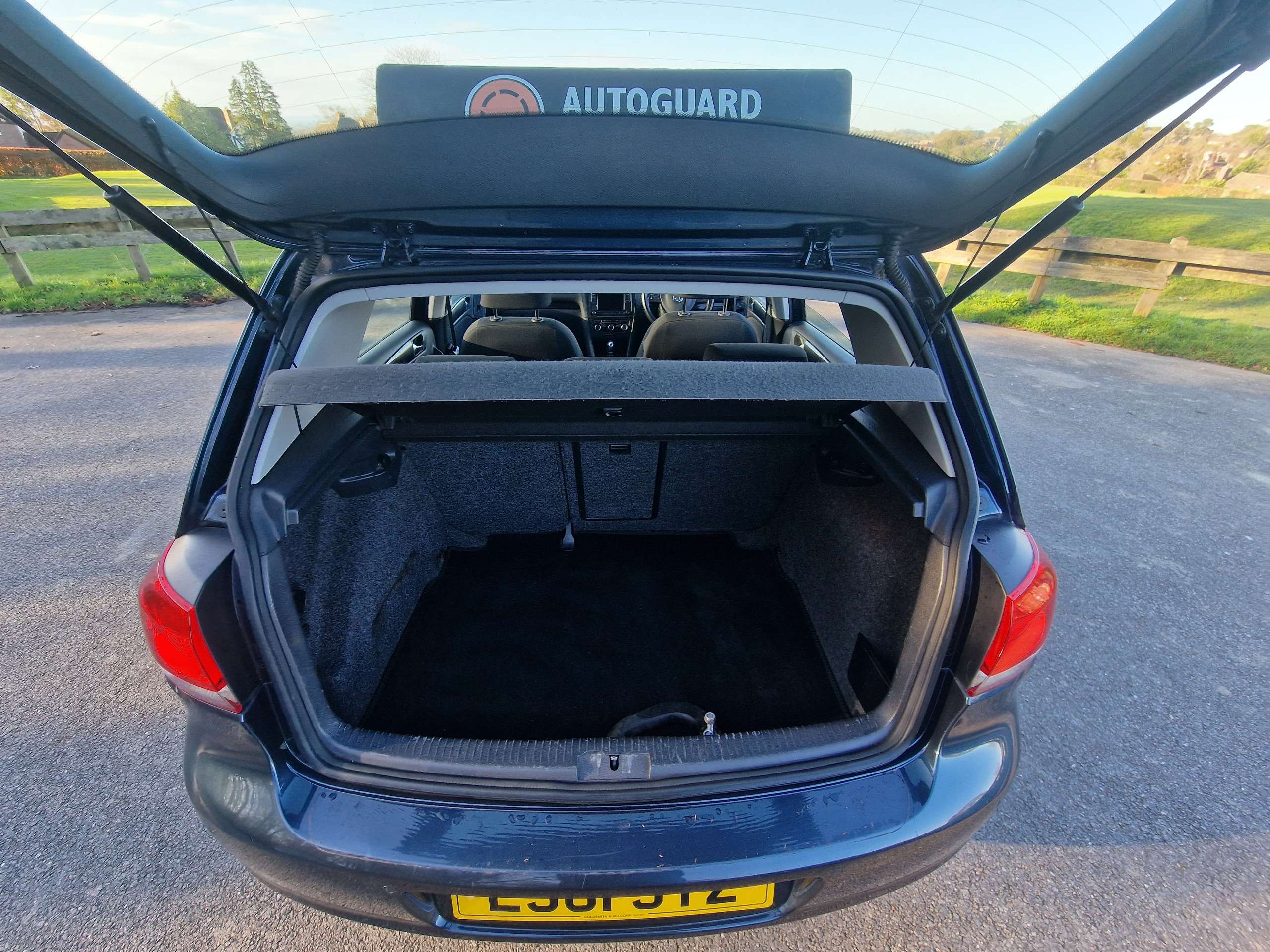 2011 VOLKSWAGEN GOLF 2011 VOLKSWAGEN GOLF