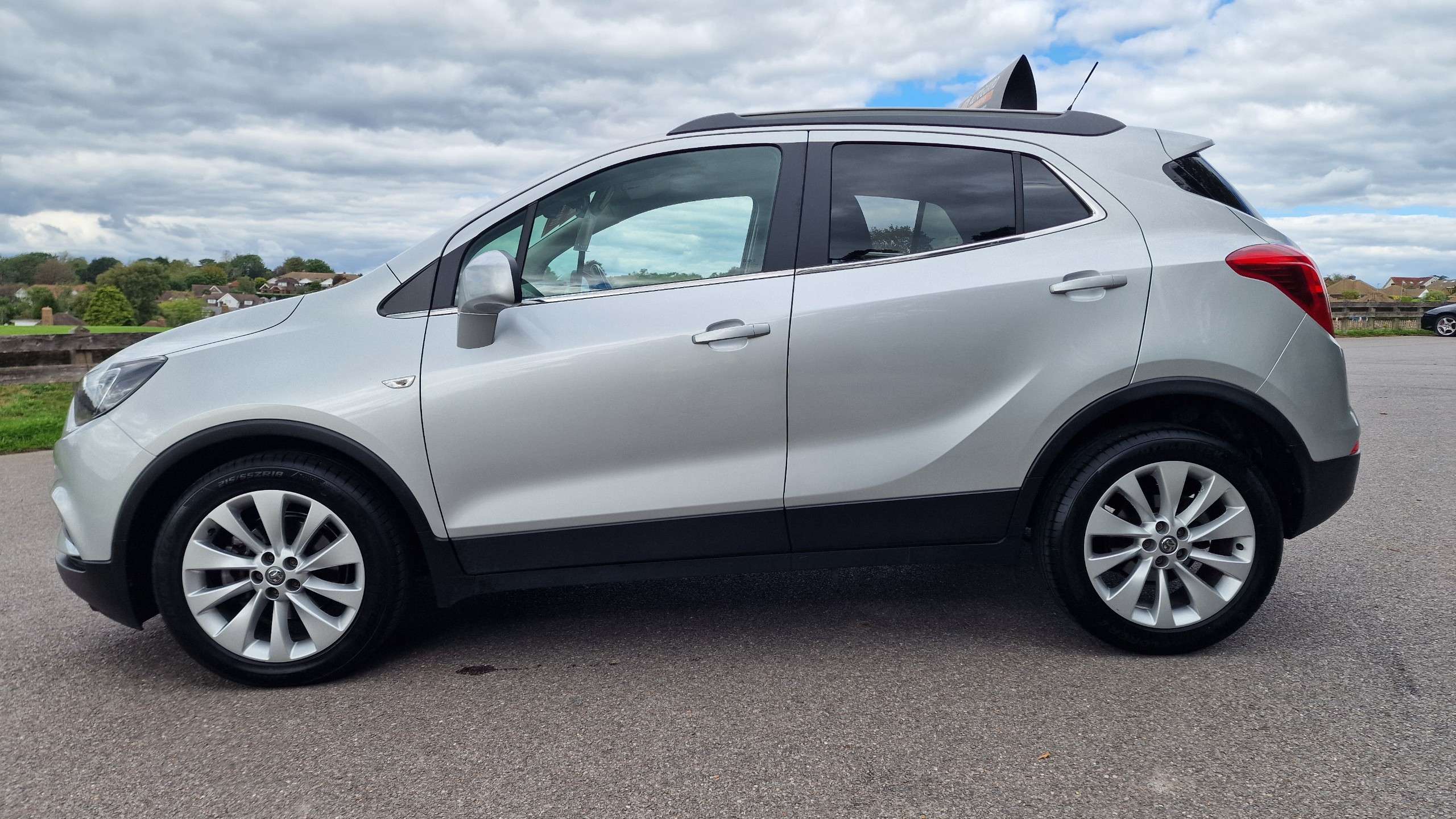A 2018 VAUXHALL MOKKA X 1.4i Turbo Elite Nav SUV 5dr Petrol Auto Euro 6 (140 ps)+AUTOMATIC+TOP SPEC INC SAT NAV+ LOW MILEAGE+FULL SERVICE HISTORY A 2018 VAUXHALL MOKKA X 1.4i Turbo Elite Nav SUV 5dr Petrol Auto Euro 6 (140 ps)+AUTOMATIC+TOP SPEC INC SAT NAV+ LOW MILEAGE+FULL SERVICE HISTORY
