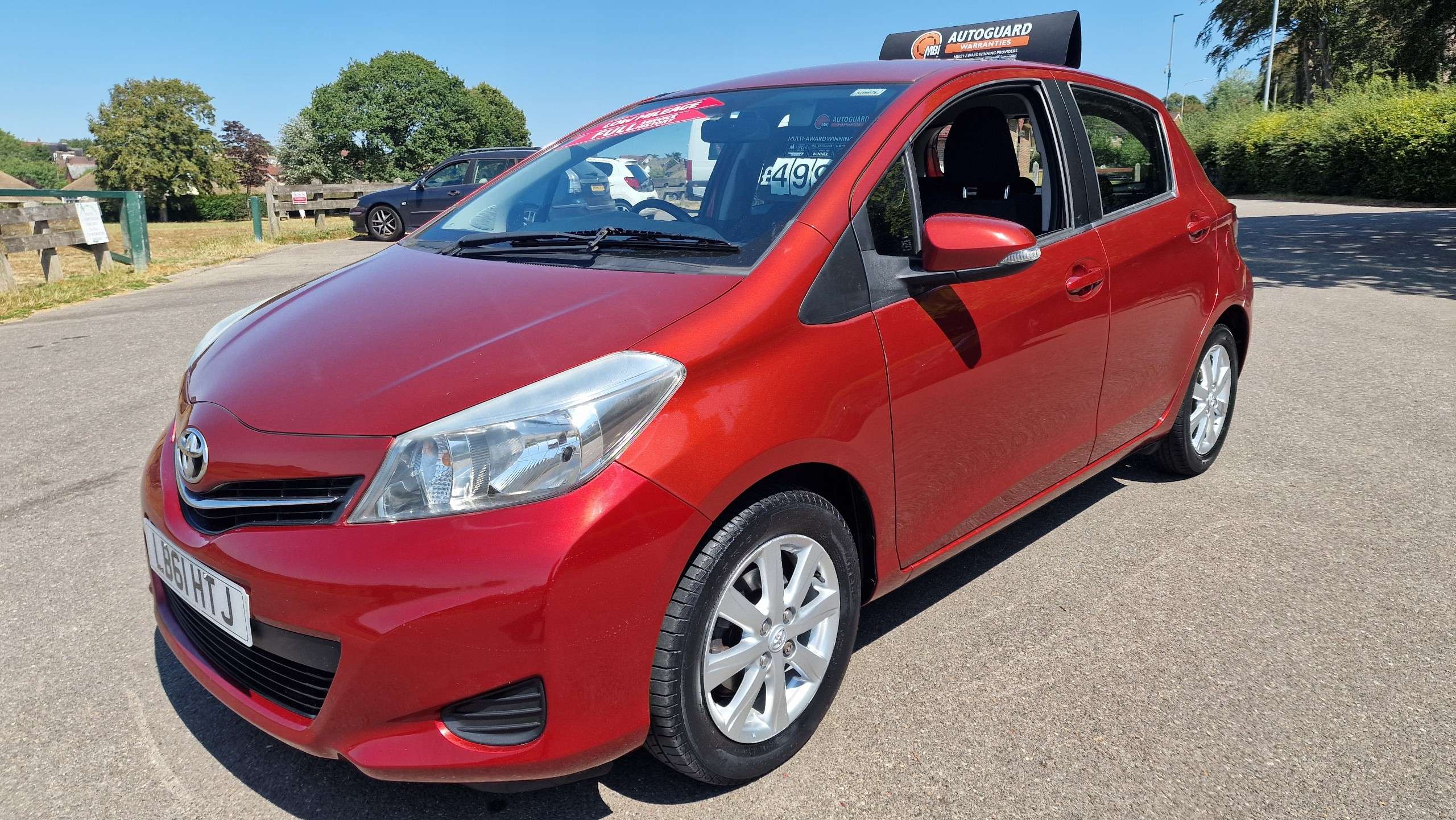 A 2012 TOYOTA YARIS 1.33 Dual VVT-i TR Hatchback 5dr Petrol Manual Euro 5 (101 ps)+LOW MILEAGE+2 KEYS+LOW INSURANCE+ A 2012 TOYOTA YARIS 1.33 Dual VVT-i TR Hatchback 5dr Petrol Manual Euro 5 (101 ps)+LOW MILEAGE+2 KEYS+LOW INSURANCE+