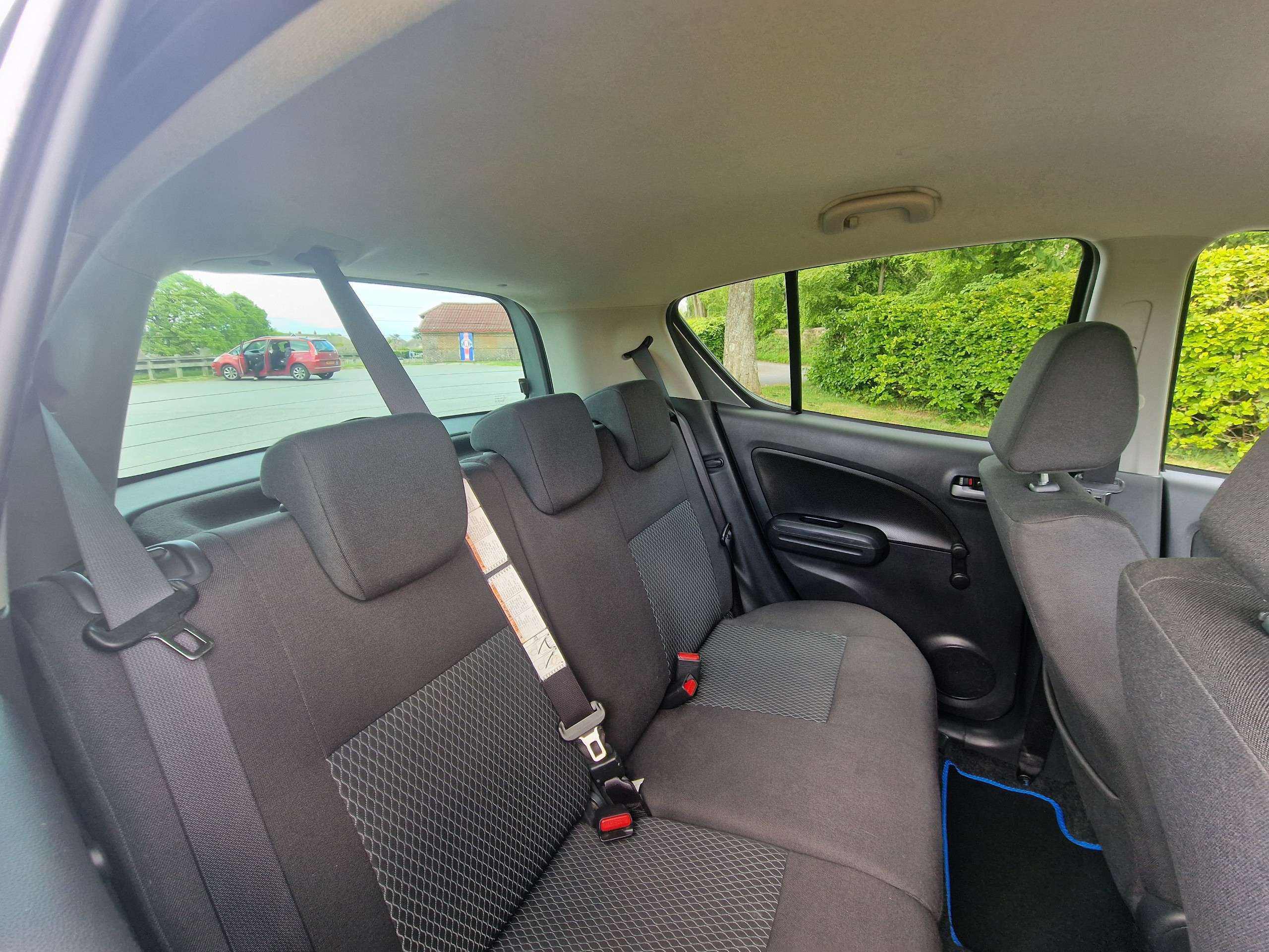 2014 SUZUKI SPLASH 2014 SUZUKI SPLASH