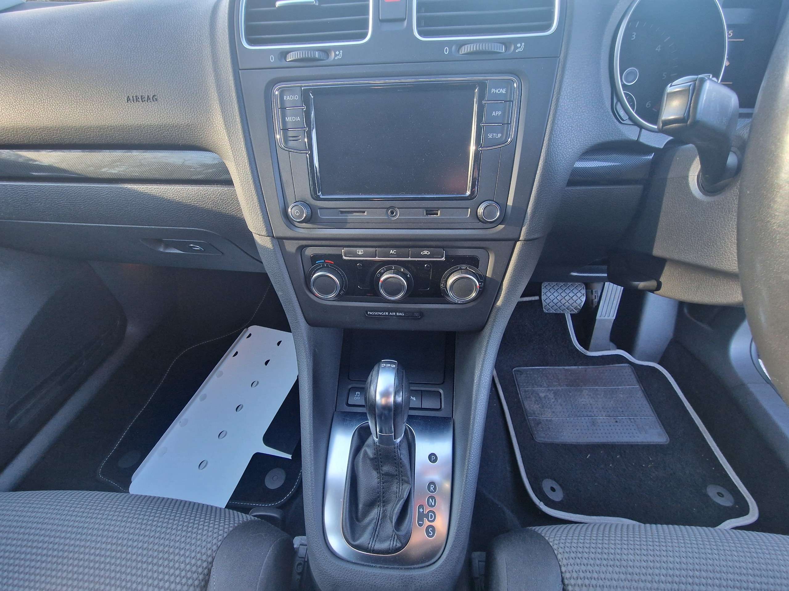 2011 VOLKSWAGEN GOLF 2011 VOLKSWAGEN GOLF