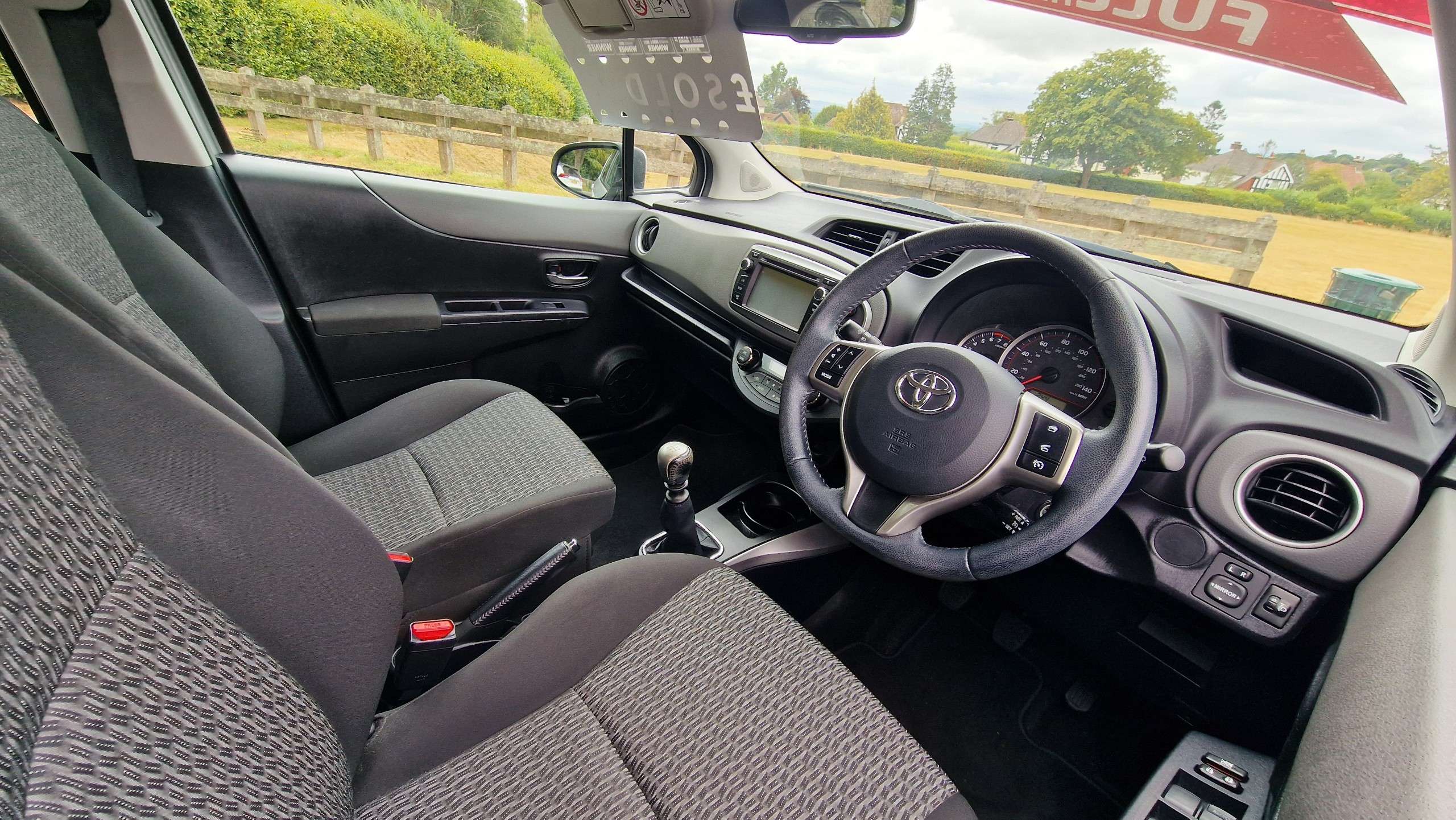 2014 TOYOTA YARIS 2014 TOYOTA YARIS