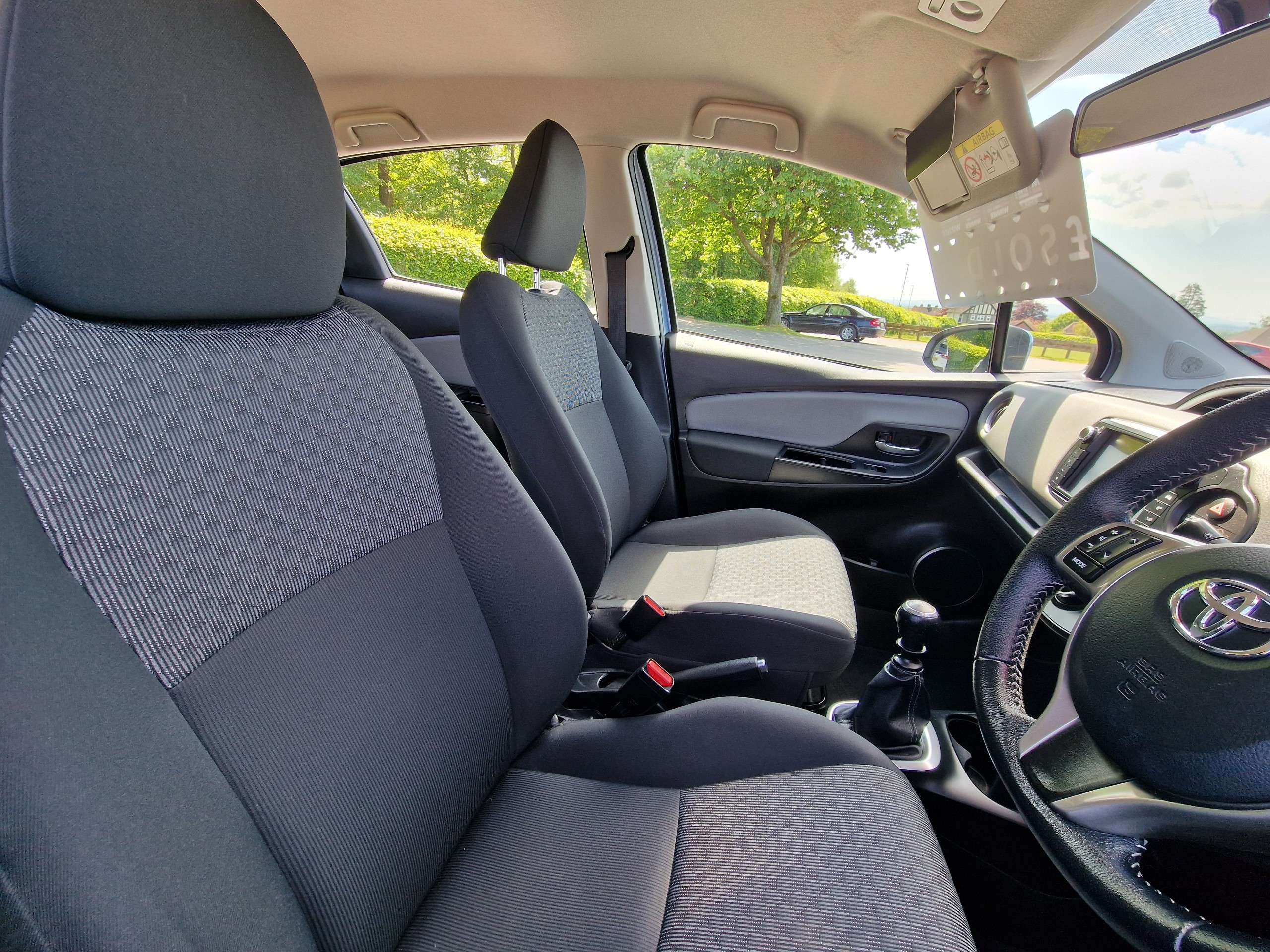 2015 TOYOTA YARIS 2015 TOYOTA YARIS