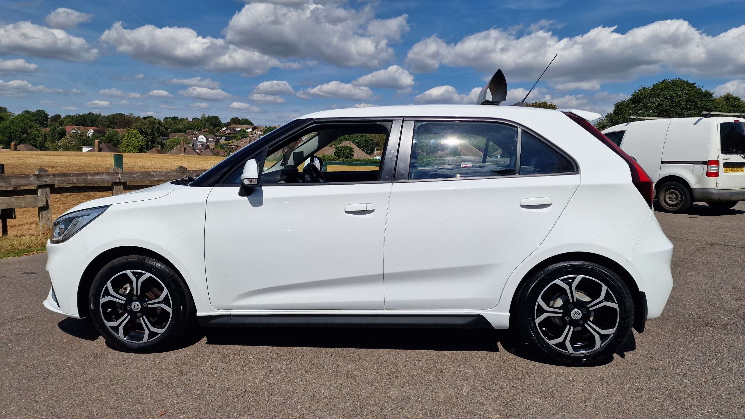 A 2019 MG MG3 1.5 VTi-TECH Exclusive Hatchback 5dr Petrol Manual Euro 6 (s/s) (106 ps)+LOW MILEAGE+REAR CAMERA+SENSORS+SERVICE HISTORY+ A 2019 MG MG3 1.5 VTi-TECH Exclusive Hatchback 5dr Petrol Manual Euro 6 (s/s) (106 ps)+LOW MILEAGE+REAR CAMERA+SENSORS+SERVICE HISTORY+