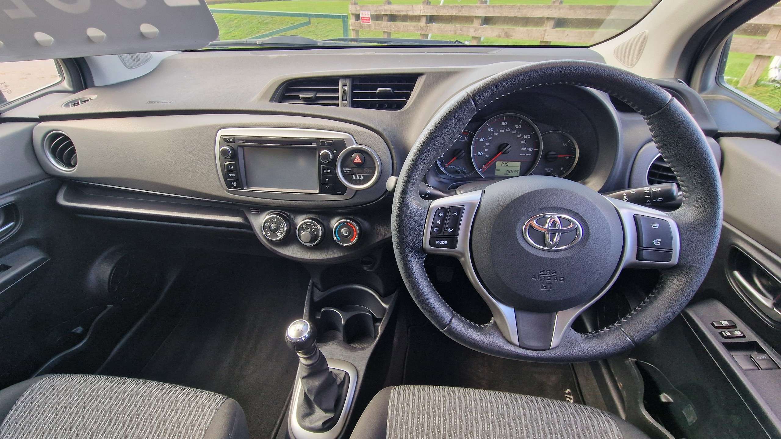 2013 TOYOTA YARIS 2013 TOYOTA YARIS