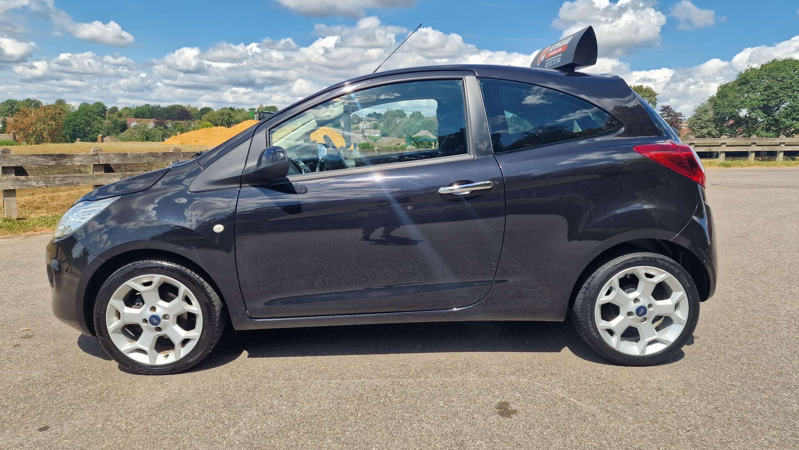 A 2014 FORD KA 1.2 Metal Hatchback 3dr Petrol Manual Euro 6 (s/s) (69 ps)+LOW MILEAGE+SERVICE HISTORY+ A 2014 FORD KA 1.2 Metal Hatchback 3dr Petrol Manual Euro 6 (s/s) (69 ps)+LOW MILEAGE+SERVICE HISTORY+