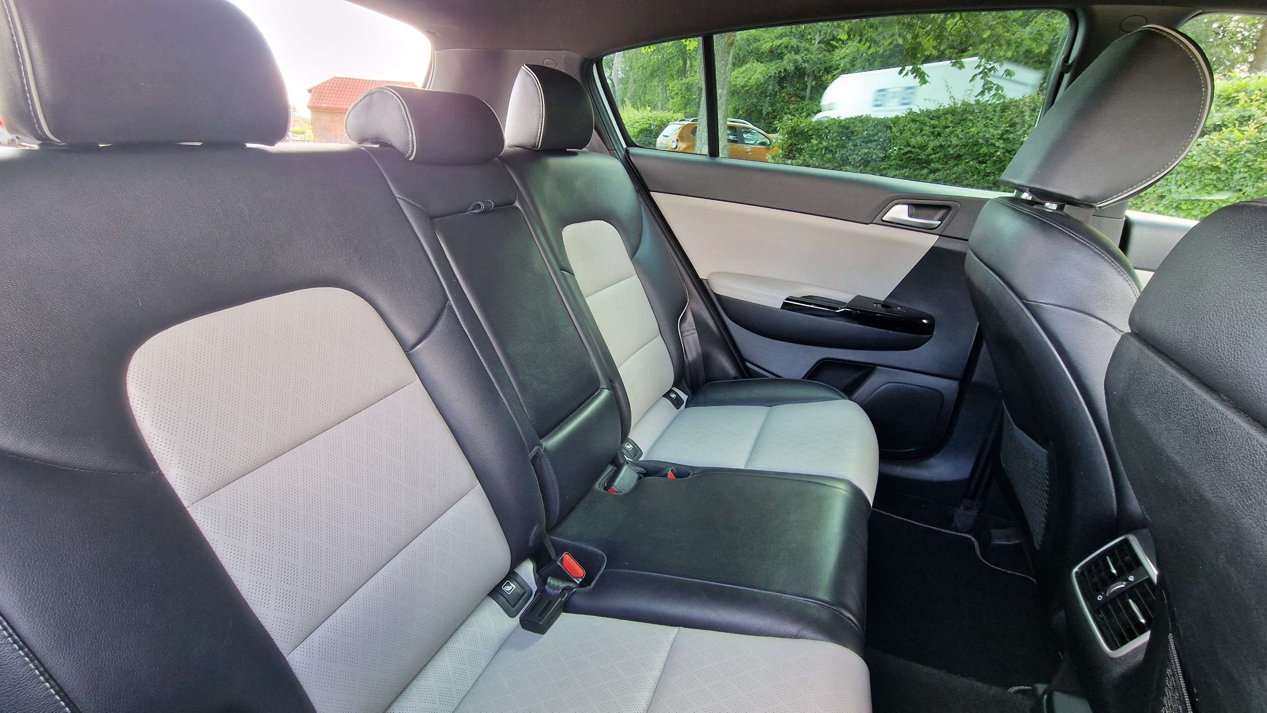 2017 KIA SPORTAGE 2017 KIA SPORTAGE