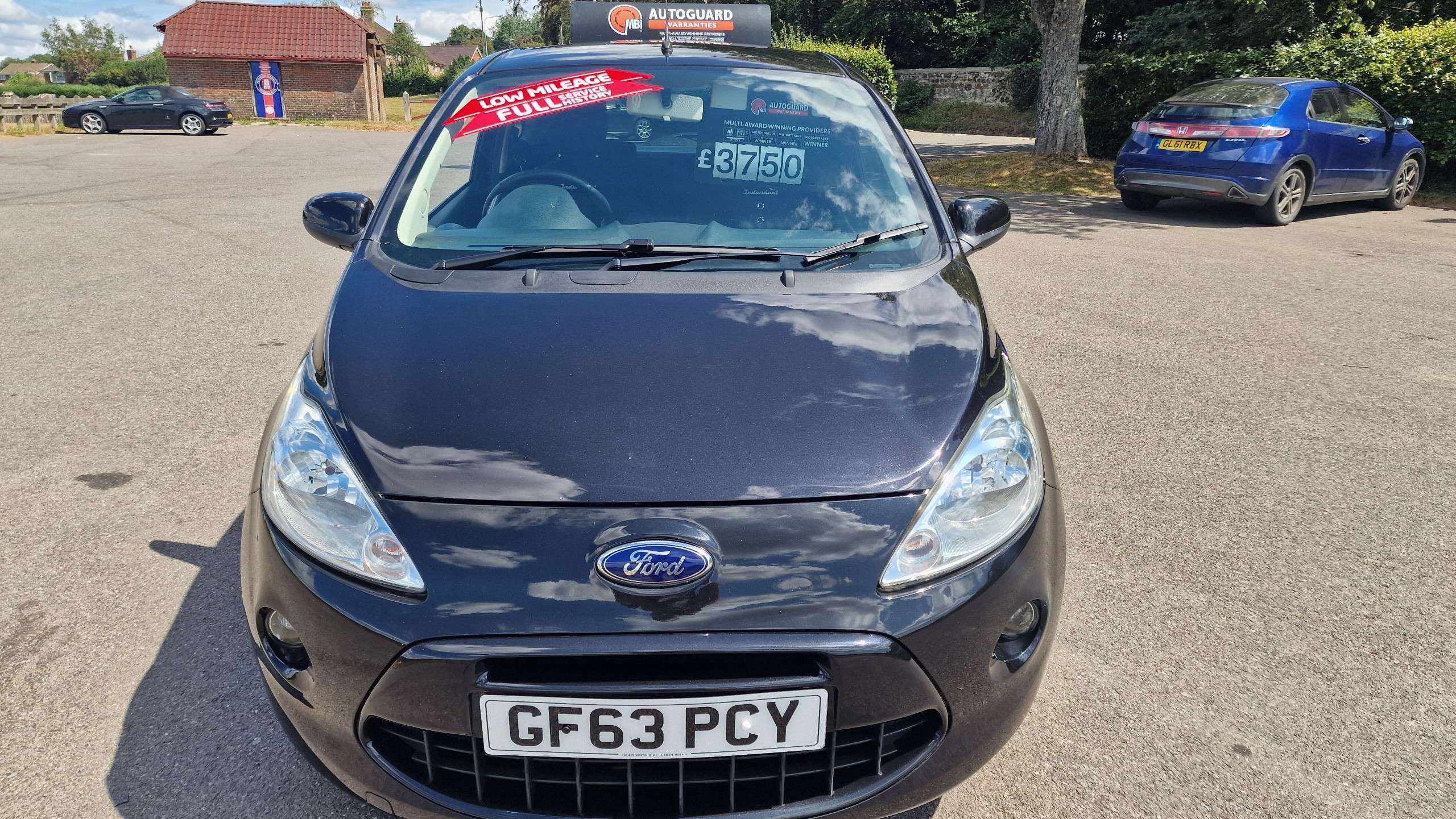 A 2014 FORD KA 1.2 Metal Hatchback 3dr Petrol Manual Euro 6 (s/s) (69 ps)+LOW MILEAGE+SERVICE HISTORY+ A 2014 FORD KA 1.2 Metal Hatchback 3dr Petrol Manual Euro 6 (s/s) (69 ps)+LOW MILEAGE+SERVICE HISTORY+