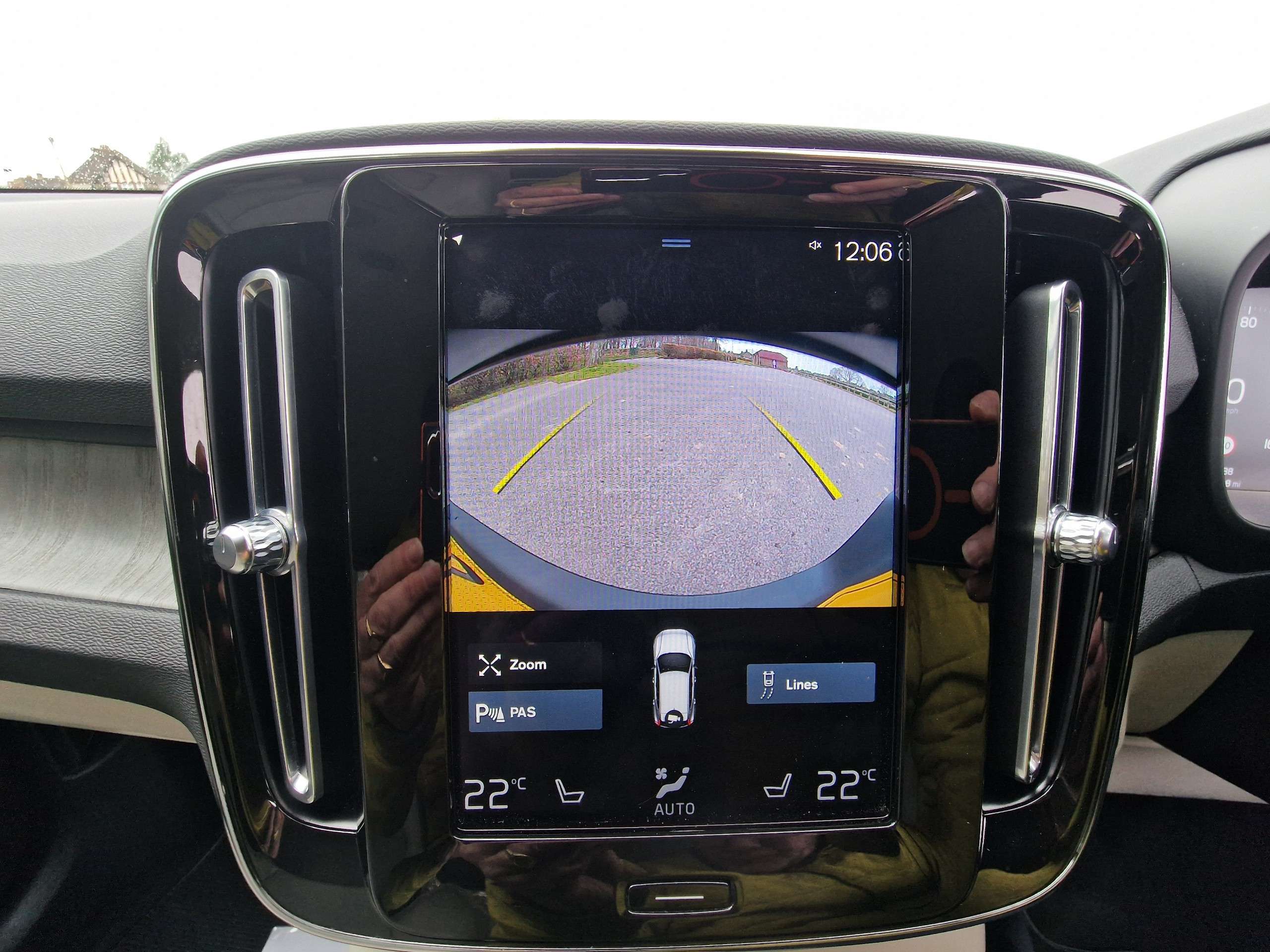 2020 VOLVO XC40 2020 VOLVO XC40