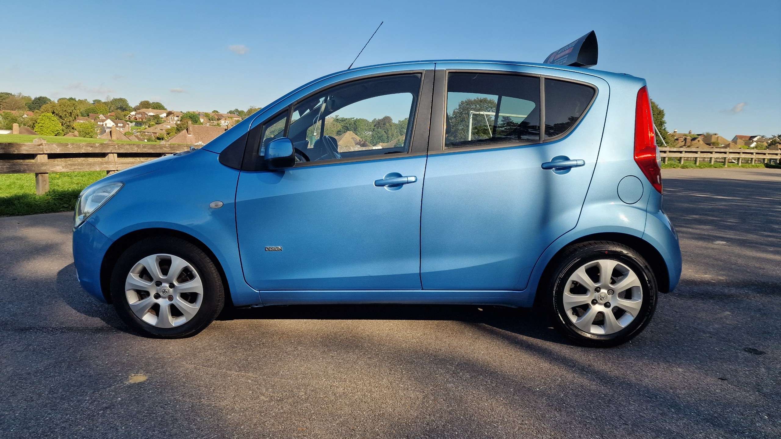 A 2010 VAUXHALL AGILA 1.2 16V Design MPV 5dr Petrol Manual Euro 5 (85 ps)+LOW MILEAGE ONLY 36,000 MILES+SERVICE HISTORY+AIR CON A 2010 VAUXHALL AGILA 1.2 16V Design MPV 5dr Petrol Manual Euro 5 (85 ps)+LOW MILEAGE ONLY 36,000 MILES+SERVICE HISTORY+AIR CON