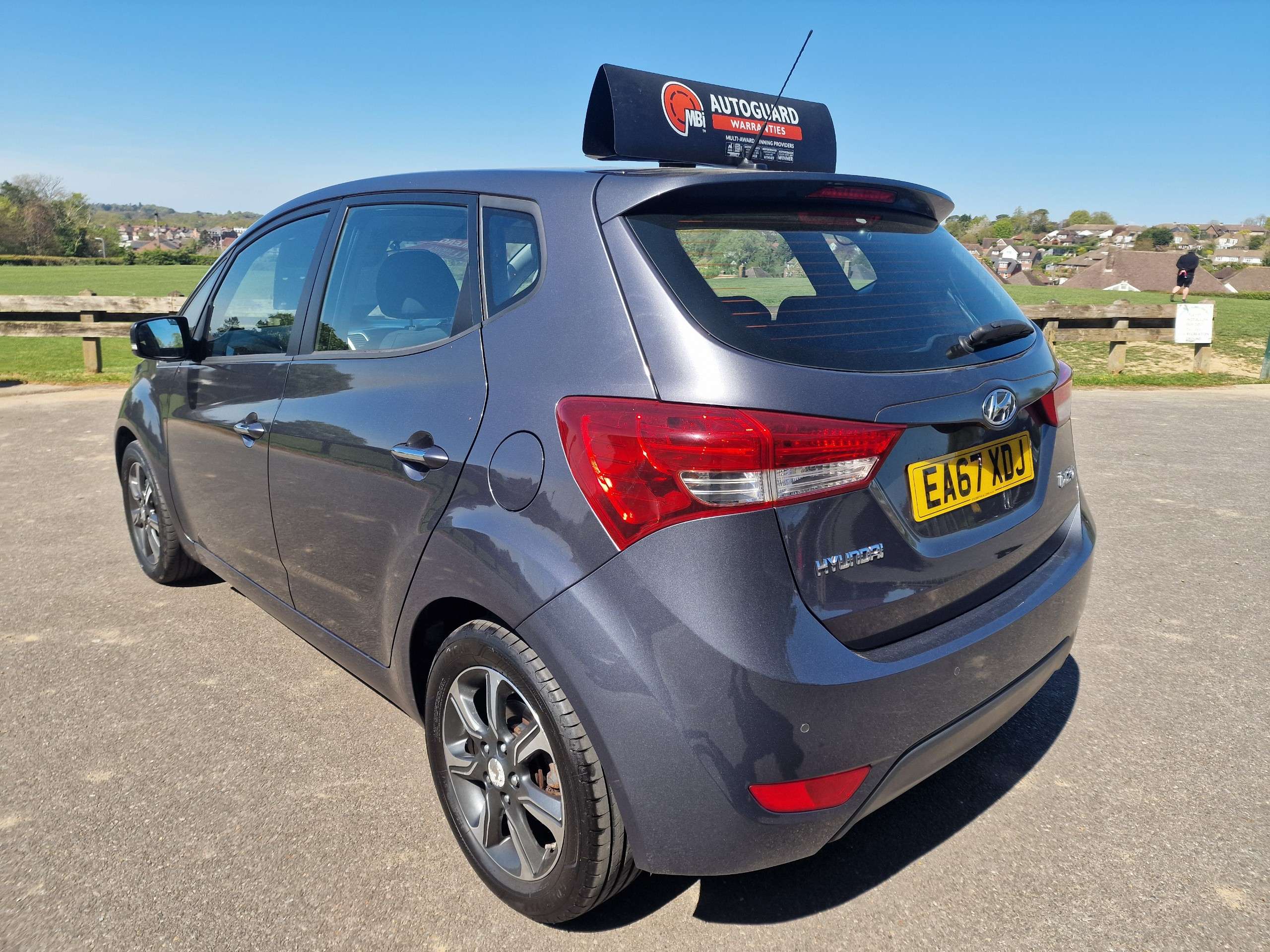 A 2017 HYUNDAI IX20 1.4 Blue Drive SE Hatchback 5dr Petrol Manual Euro 6 (s/s) (90 ps)+LOW MILEAGE ONLY 30,000 MILES, FULL SERVICE HISTORY,DASH CAM INCLUDED+ A 2017 HYUNDAI IX20 1.4 Blue Drive SE Hatchback 5dr Petrol Manual Euro 6 (s/s) (90 ps)+LOW MILEAGE ONLY 30,000 MILES, FULL SERVICE HISTORY,DASH CAM INCLUDED+